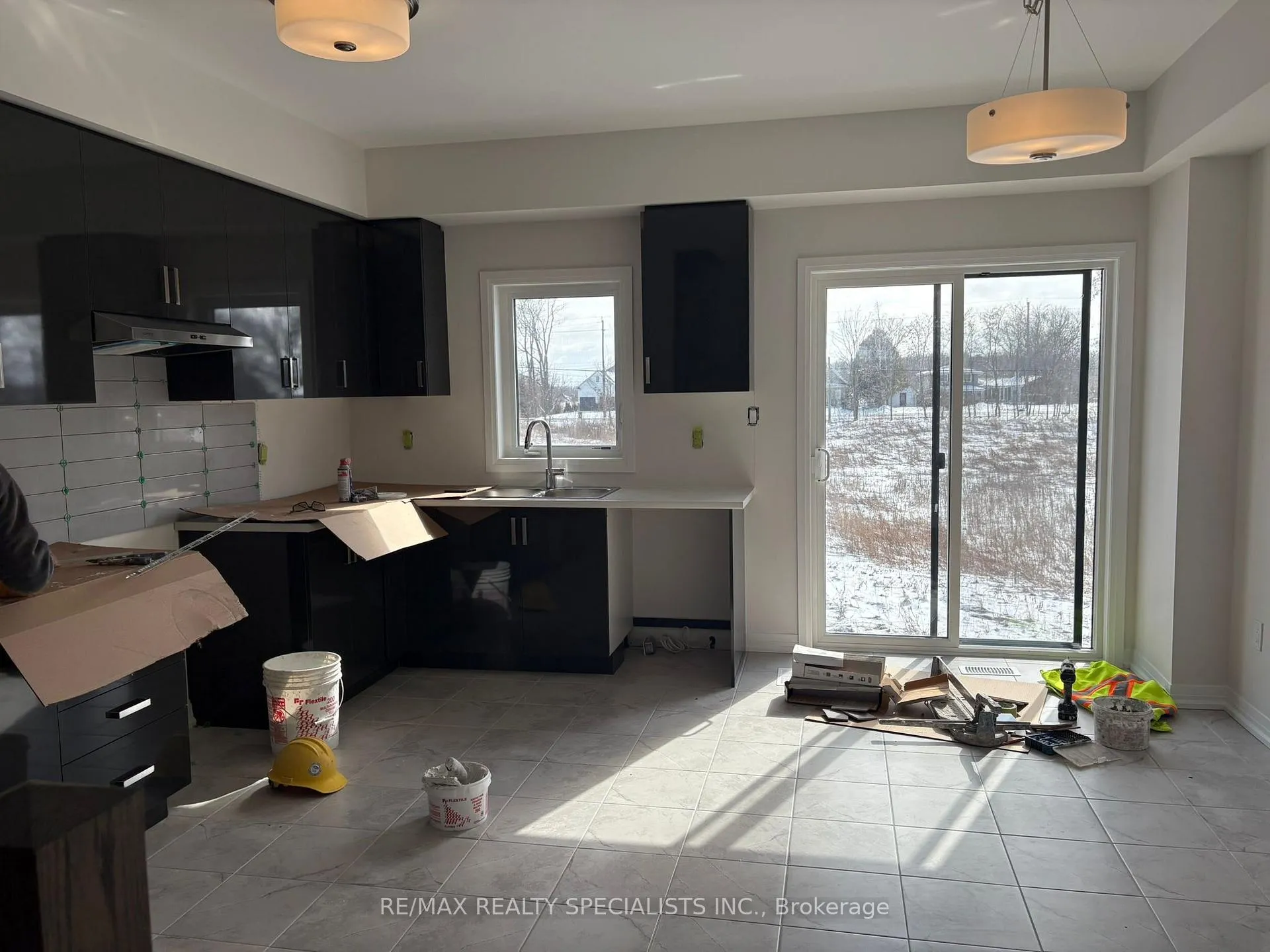 Photo 8 of Unit 15, 313 Conklin Road, Brantford — HOMEH