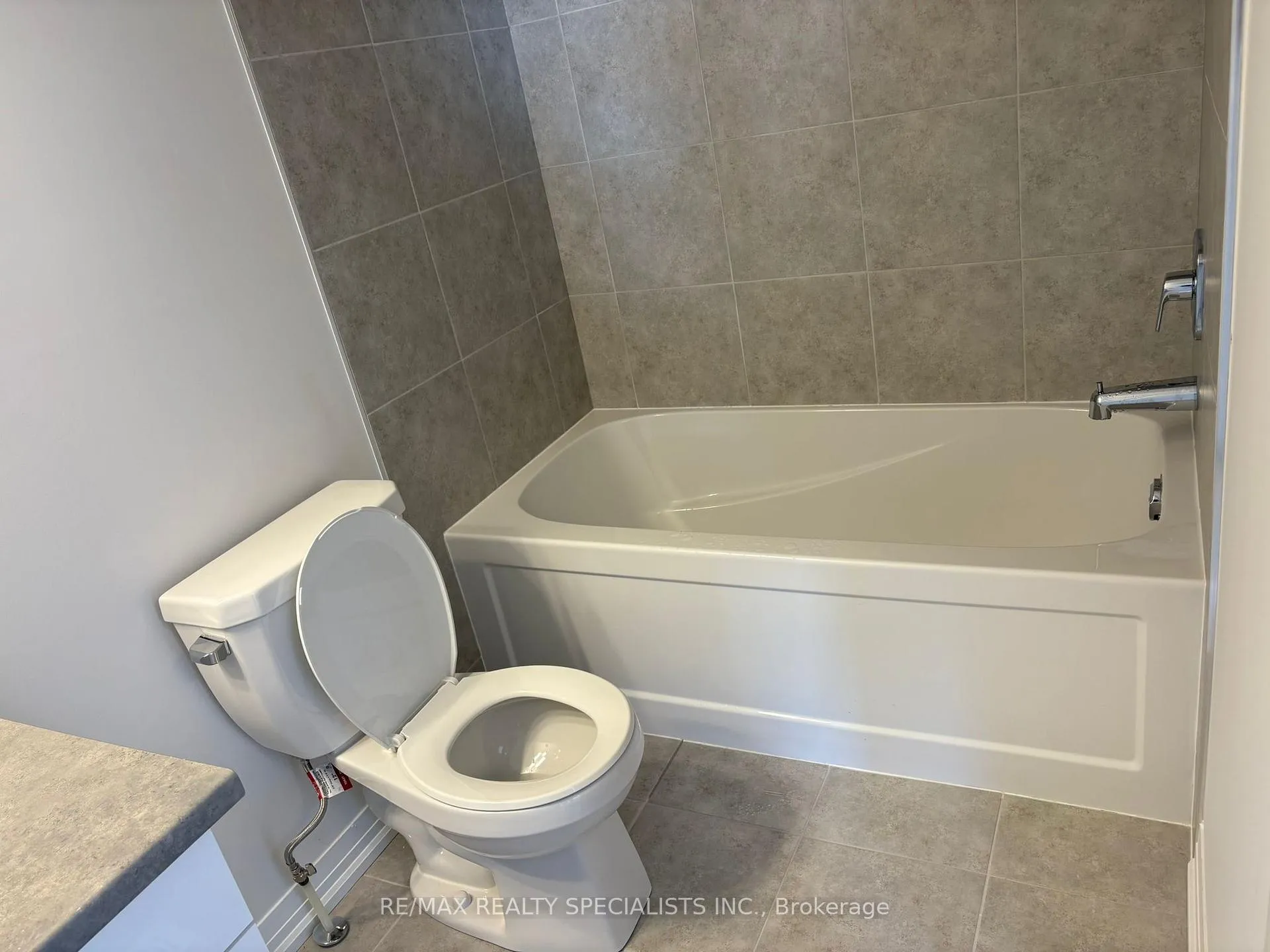 Photo 22 of Unit 15, 313 Conklin Road, Brantford — HOMEH