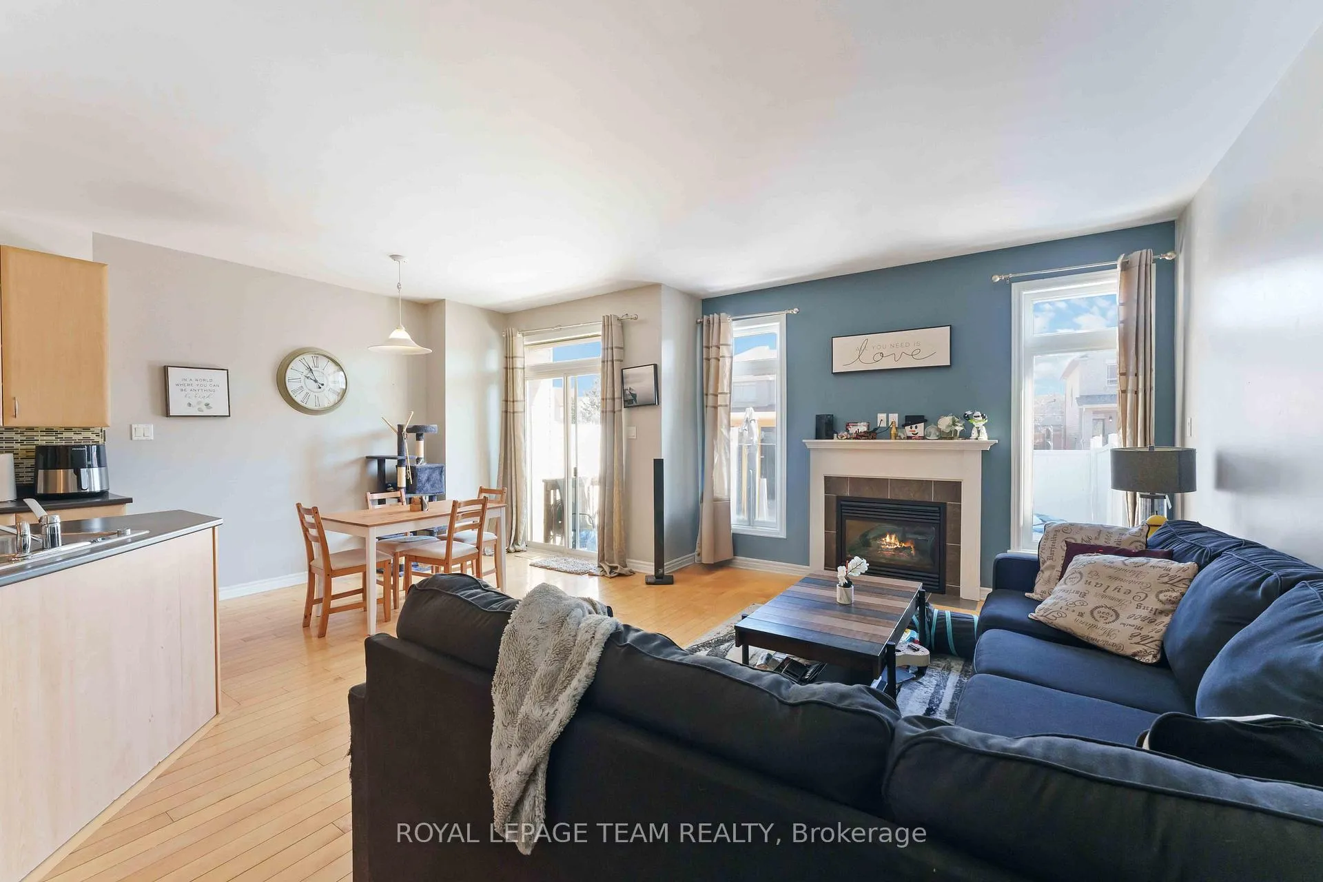 Photo 6 of 106 Whispering Winds Way, Ottawa, Mer Bleue/Bradley Estates/Anderson Park — HOMEH