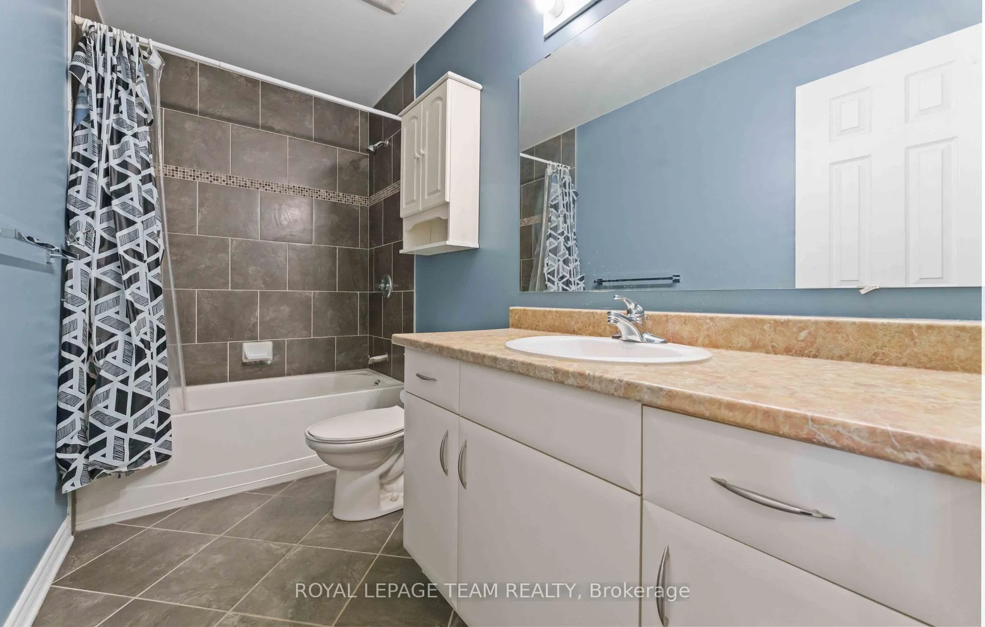Photo 18 of 106 Whispering Winds Way, Ottawa, Mer Bleue/Bradley Estates/Anderson Park — HOMEH