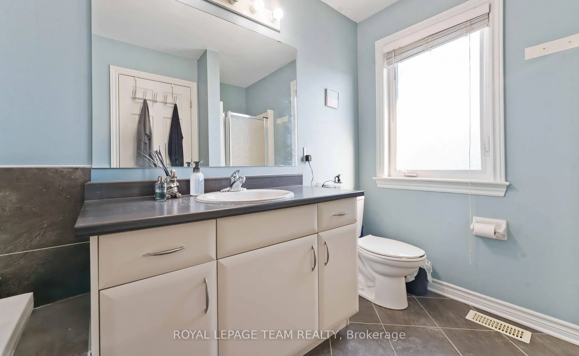 Photo 22 of 106 Whispering Winds Way, Ottawa, Mer Bleue/Bradley Estates/Anderson Park — HOMEH