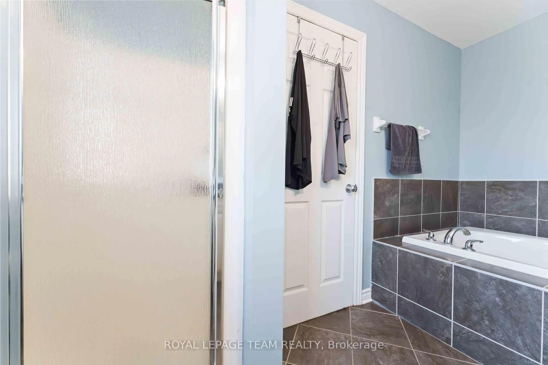 Photo 23 of 106 Whispering Winds Way, Ottawa, Mer Bleue/Bradley Estates/Anderson Park — HOMEH