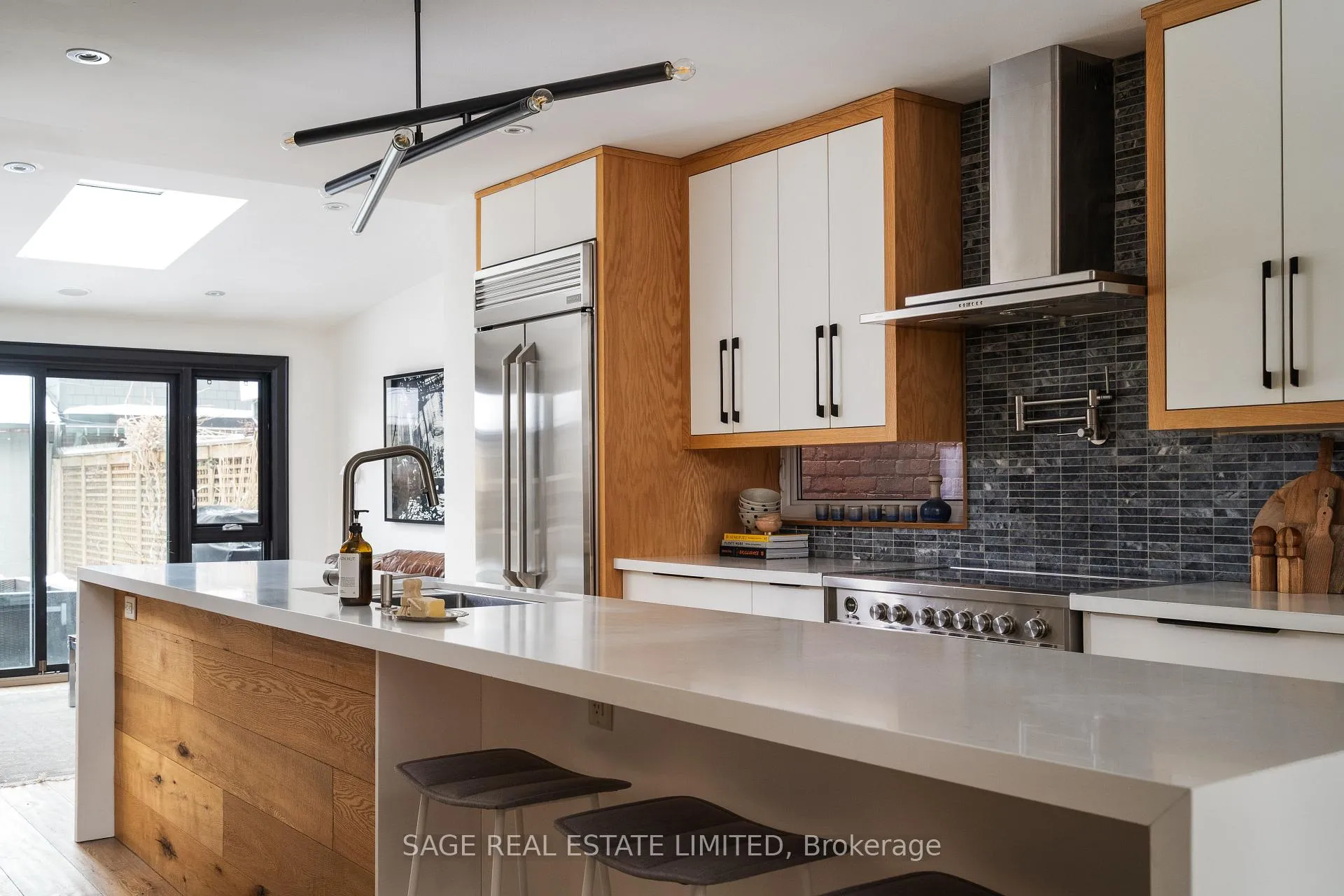 Photo 7 of 128 Argyle Street, Toronto, Trinity-Bellwoods — HOMEH