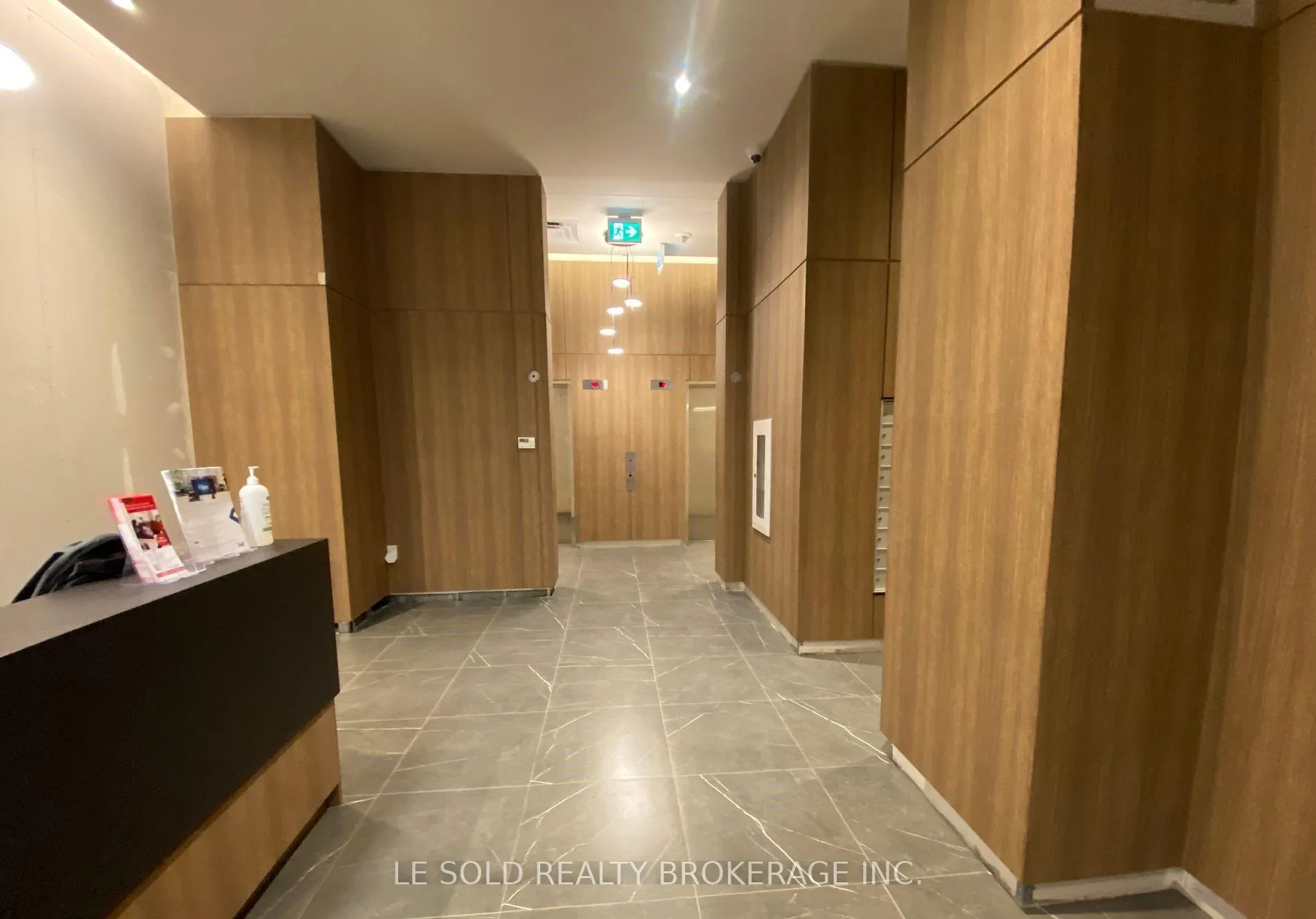 Photo 5 of Unit 703, 81 Wellesley Street E, Toronto, Church-Yonge Corridor — HOMEH