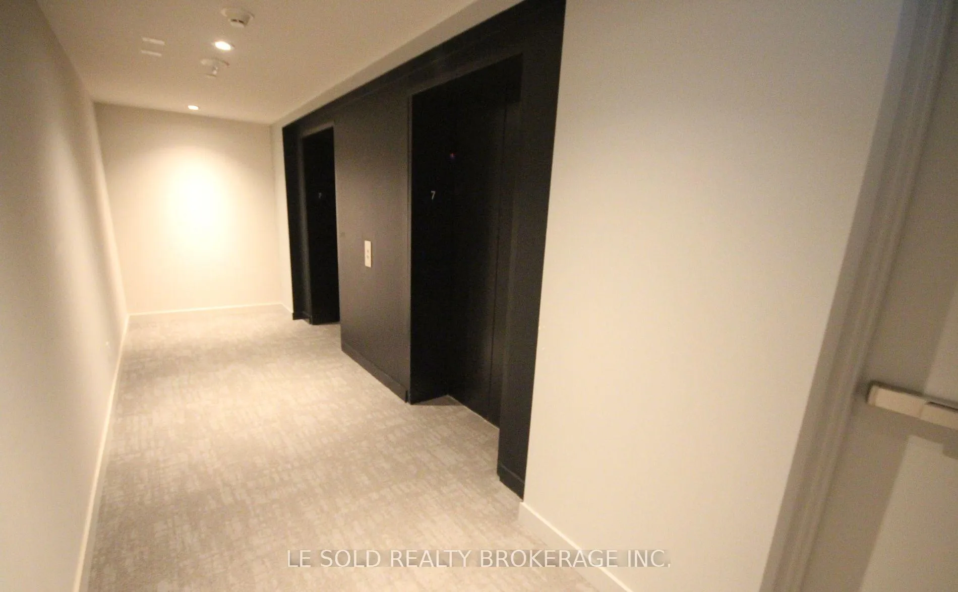 Photo 8 of Unit 703, 81 Wellesley Street E, Toronto, Church-Yonge Corridor — HOMEH
