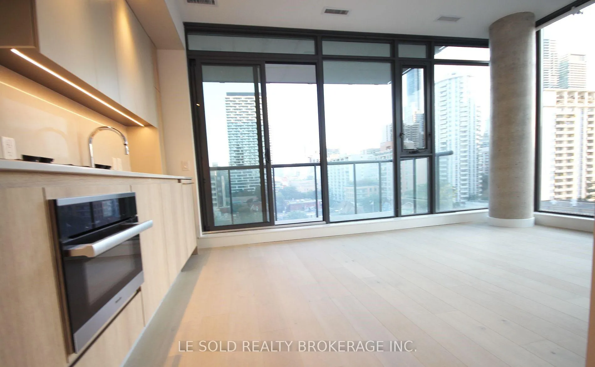 Photo 22 of Unit 703, 81 Wellesley Street E, Toronto, Church-Yonge Corridor — HOMEH