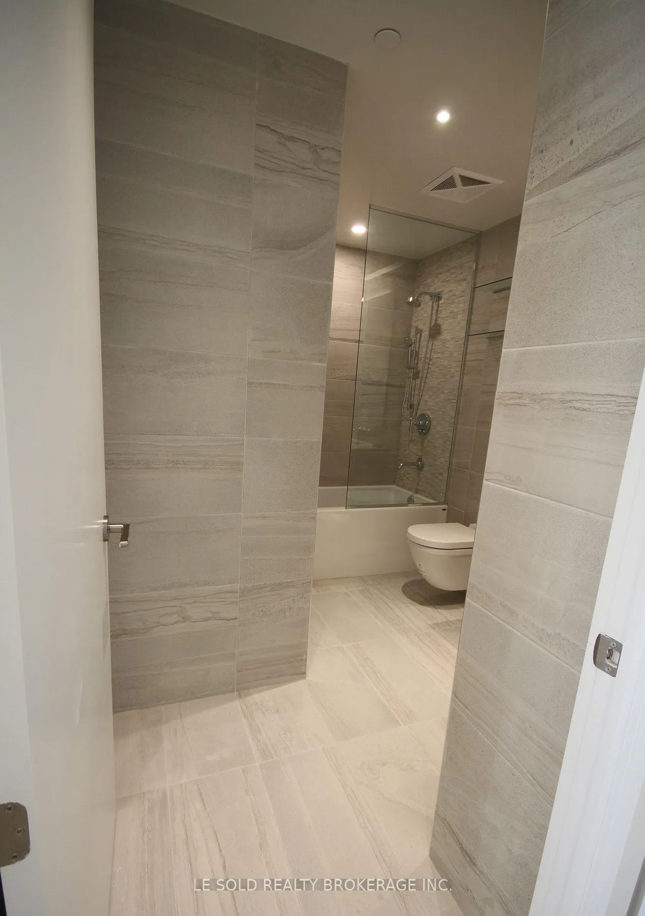 Photo 24 of Unit 703, 81 Wellesley Street E, Toronto, Church-Yonge Corridor — HOMEH