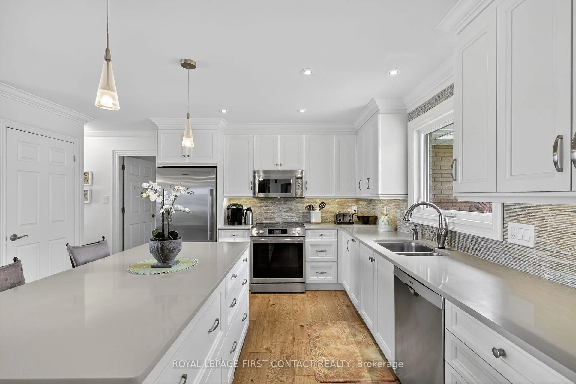 Photo 6 of 73 Parkside Drive, Oro-Medonte, Rural Oro-Medonte — HOMEH