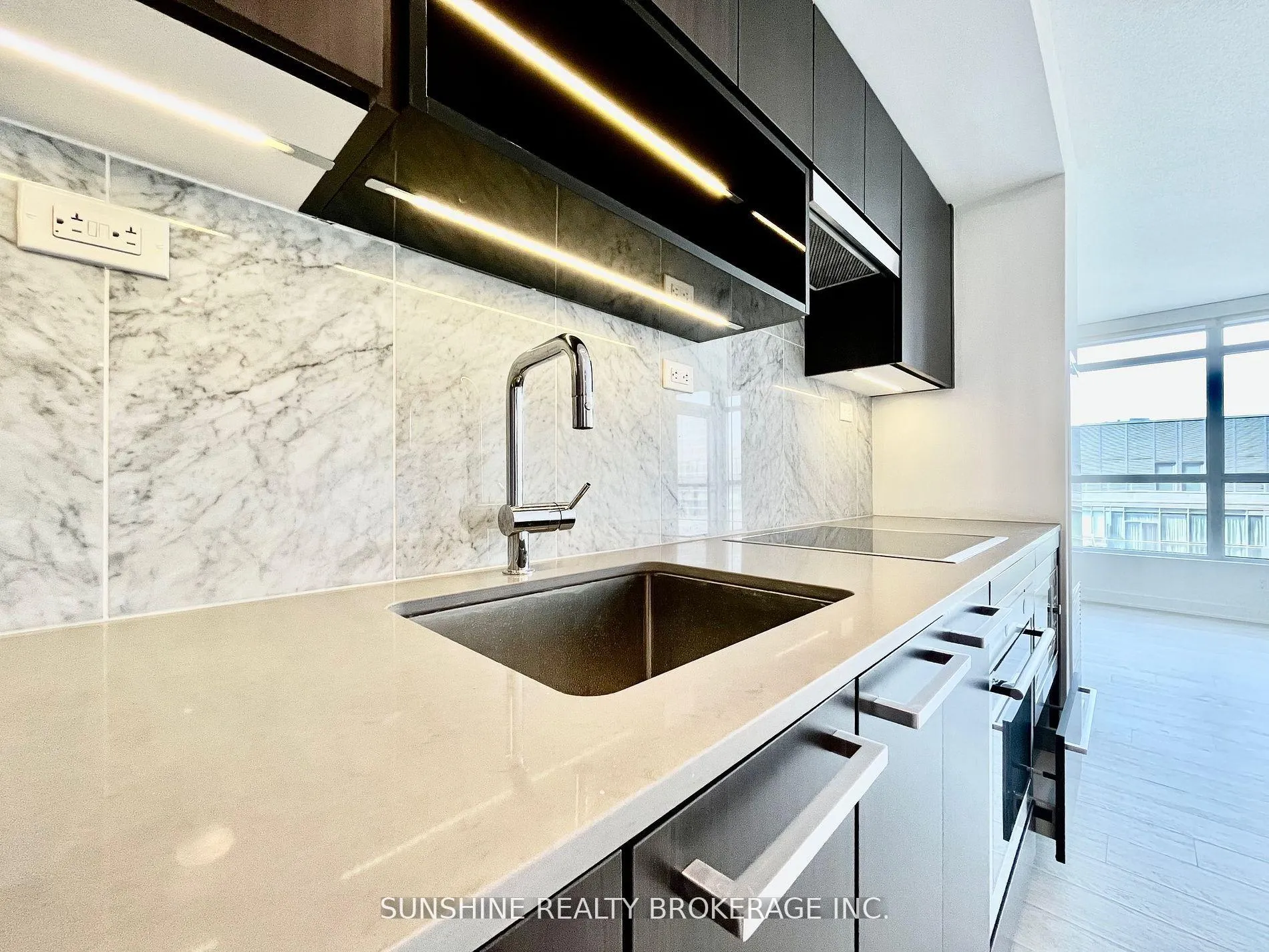 Photo 13 of Unit 1715, 80 Queens Wharf Road, Toronto, Waterfront Communities — HOMEH