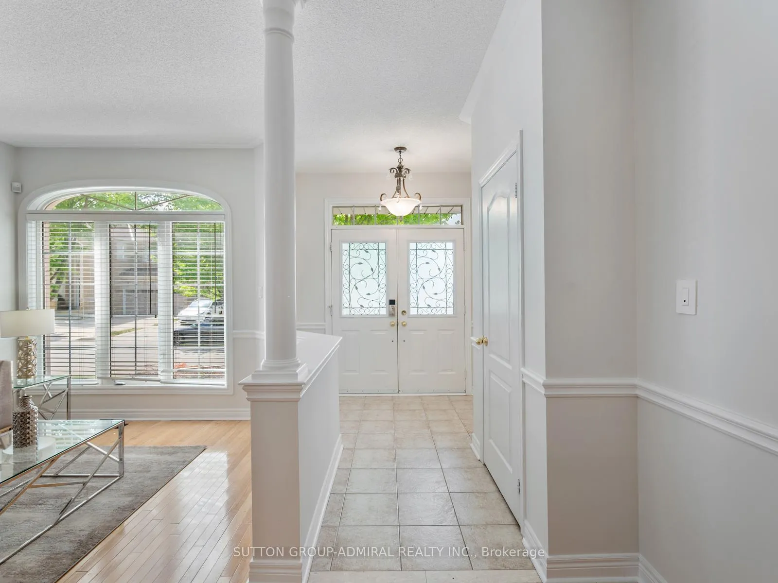 Photo 2 of 4 Haywood Drive, Markham, Victoria Manor-Jennings Gate — HOMEH