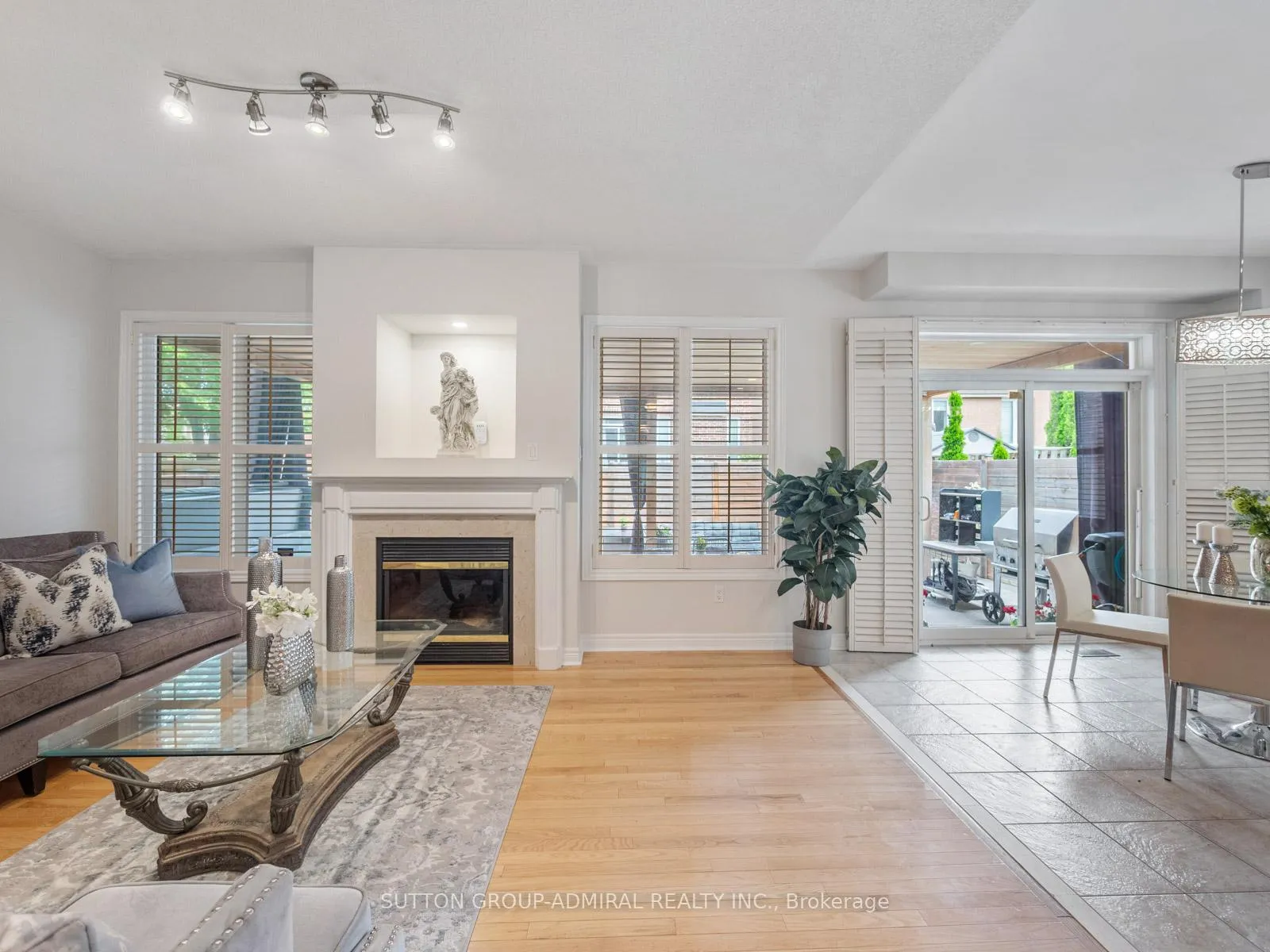 Photo 12 of 4 Haywood Drive, Markham, Victoria Manor-Jennings Gate — HOMEH