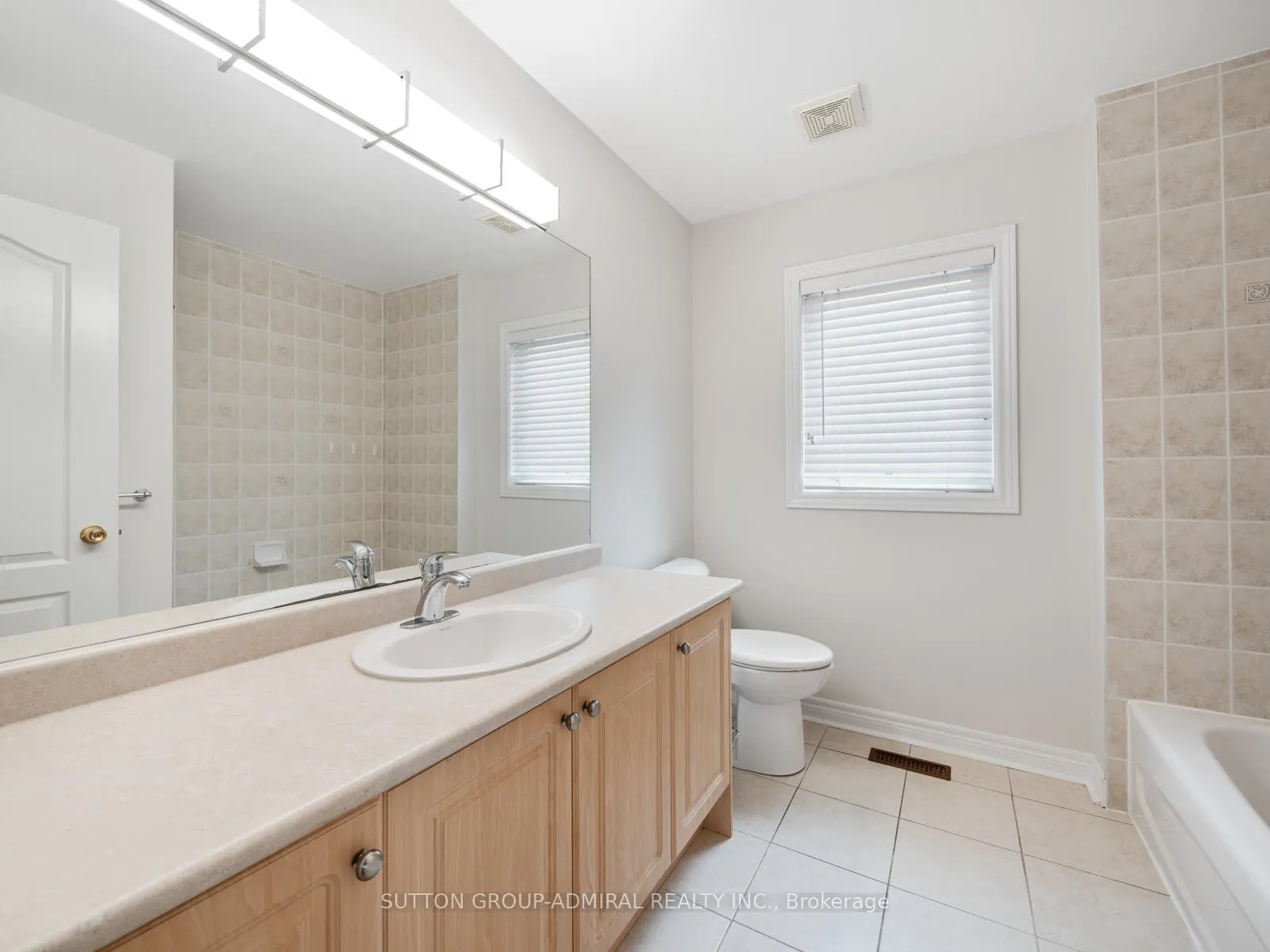 Photo 30 of 4 Haywood Drive, Markham, Victoria Manor-Jennings Gate — HOMEH