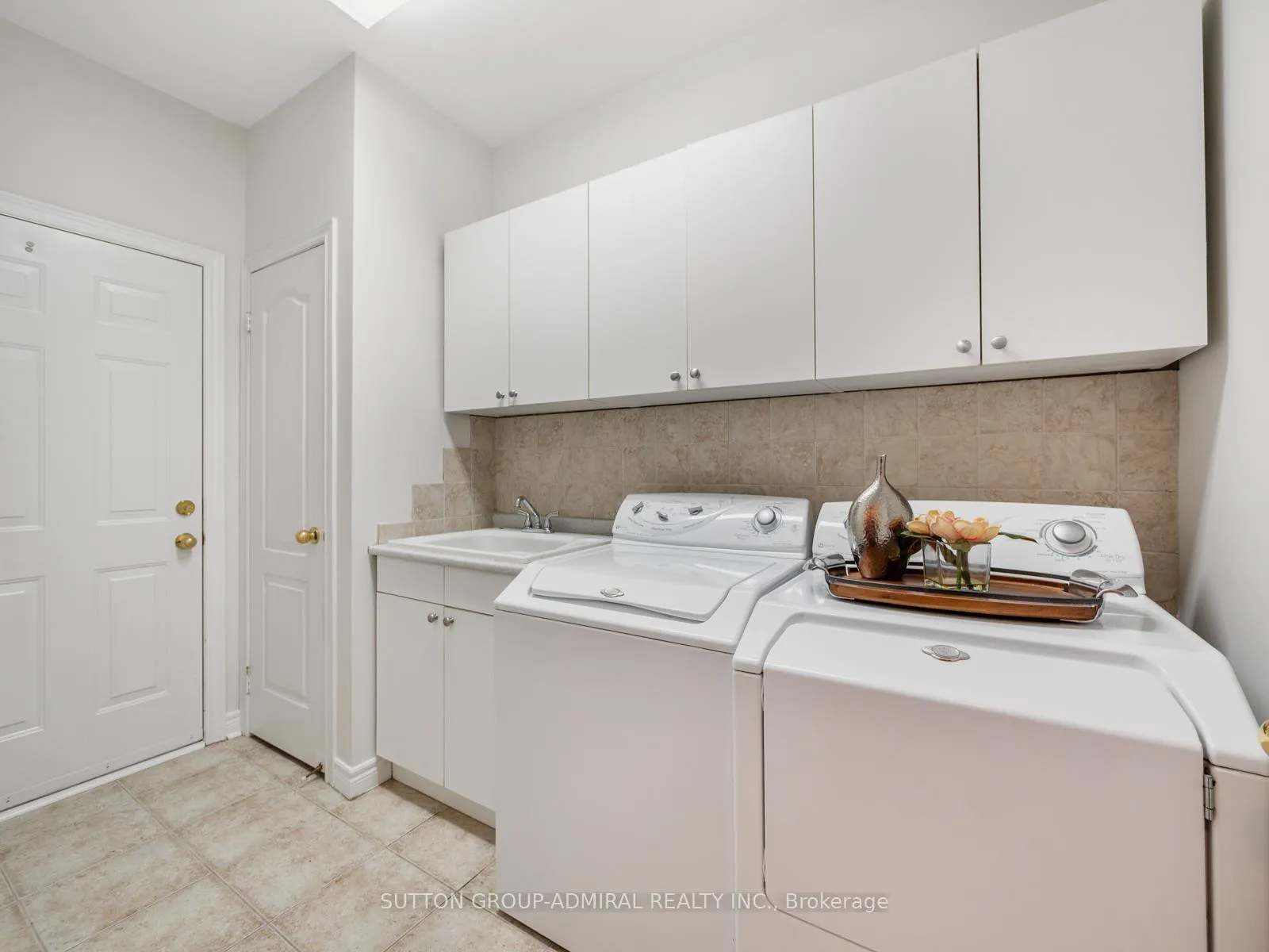 Photo 31 of 4 Haywood Drive, Markham, Victoria Manor-Jennings Gate — HOMEH