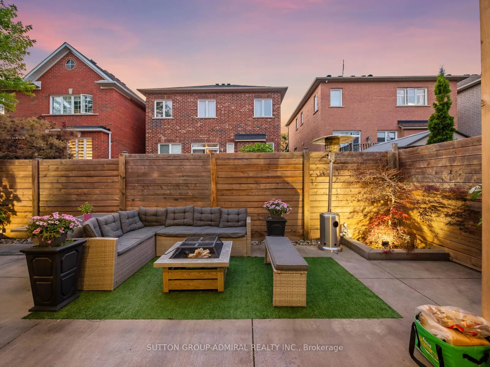 Photo 40 of 4 Haywood Drive, Markham, Victoria Manor-Jennings Gate — HOMEH