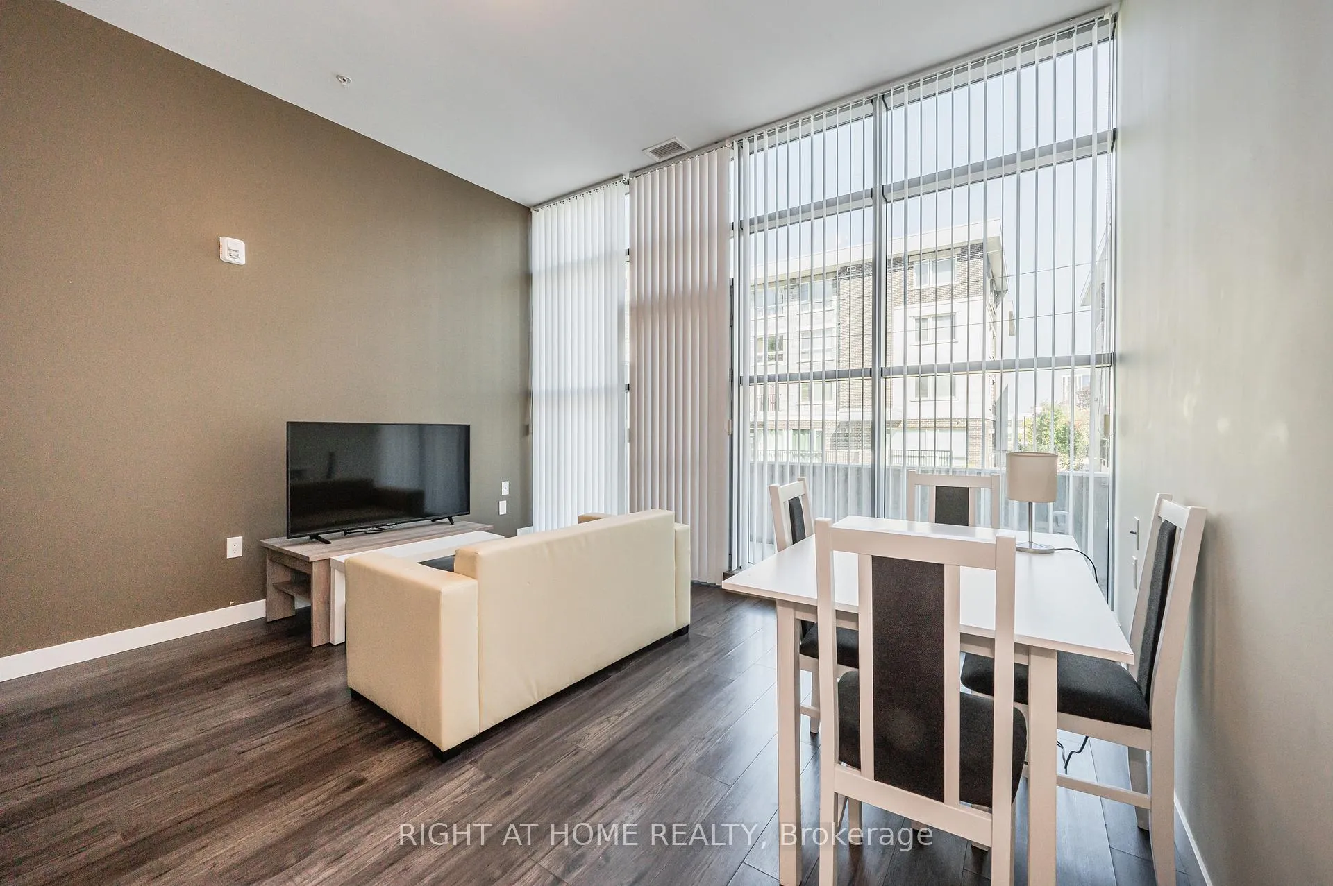 Photo 8 of Unit 3, 257 Hemlock Street, Waterloo, Beechwood/University — HOMEH