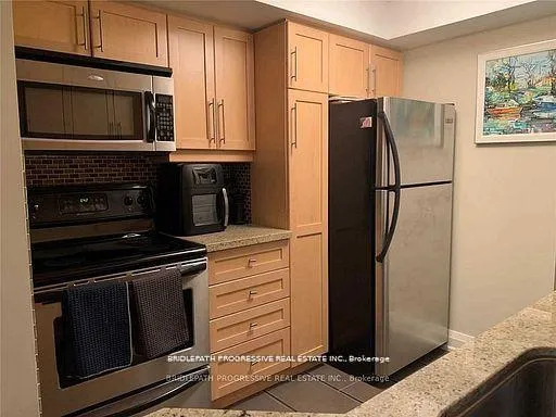 Photo 2 of Unit 706, 1001 Bay Street, Toronto, Bay Street Corridor — HOMEH