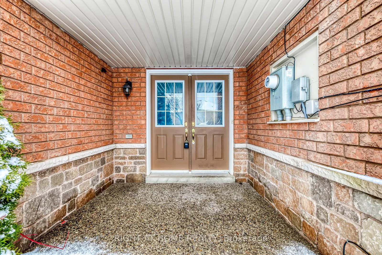 Photo 2 of 15 Eagle Trace Drive, Brampton, Sandringham-Wellington — HOMEH