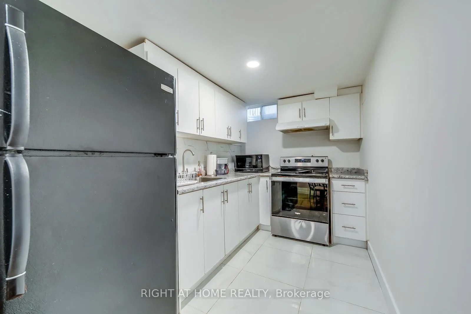 Photo 37 of 15 Eagle Trace Drive, Brampton, Sandringham-Wellington — HOMEH