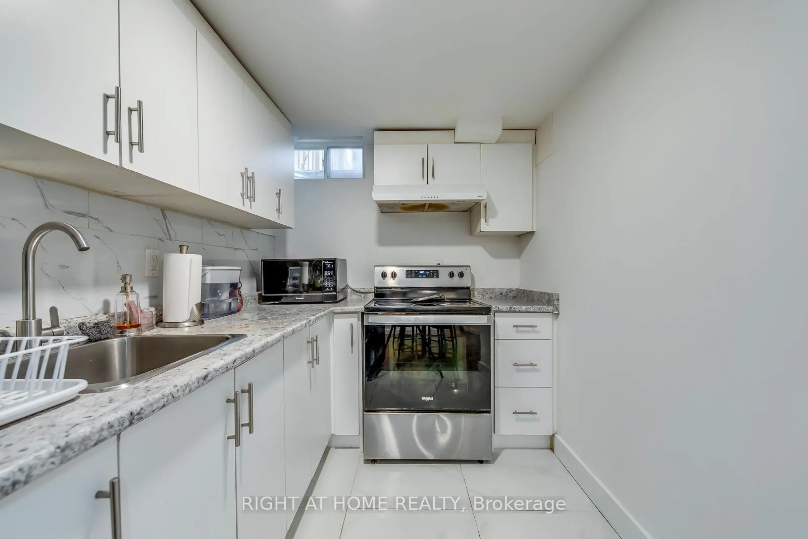 Photo 39 of 15 Eagle Trace Drive, Brampton, Sandringham-Wellington — HOMEH