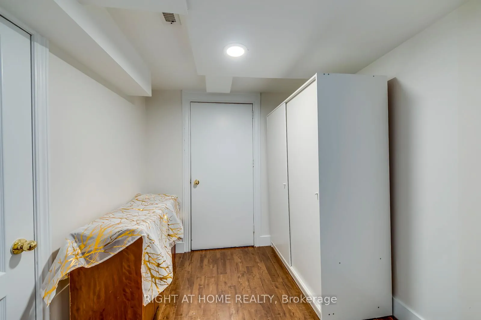 Photo 42 of 15 Eagle Trace Drive, Brampton, Sandringham-Wellington — HOMEH