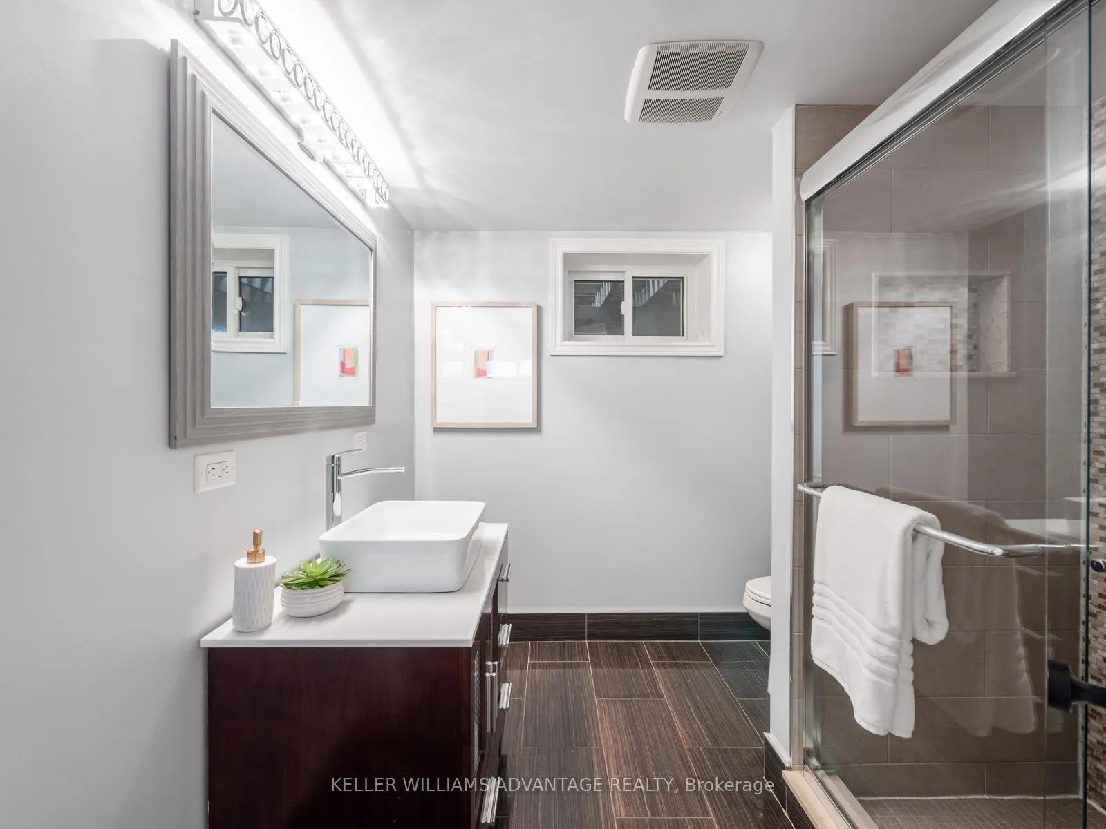 Photo 25 of 124 Kalmar Avenue, Scarborough, Birchcliffe-Cliffside — HOMEH