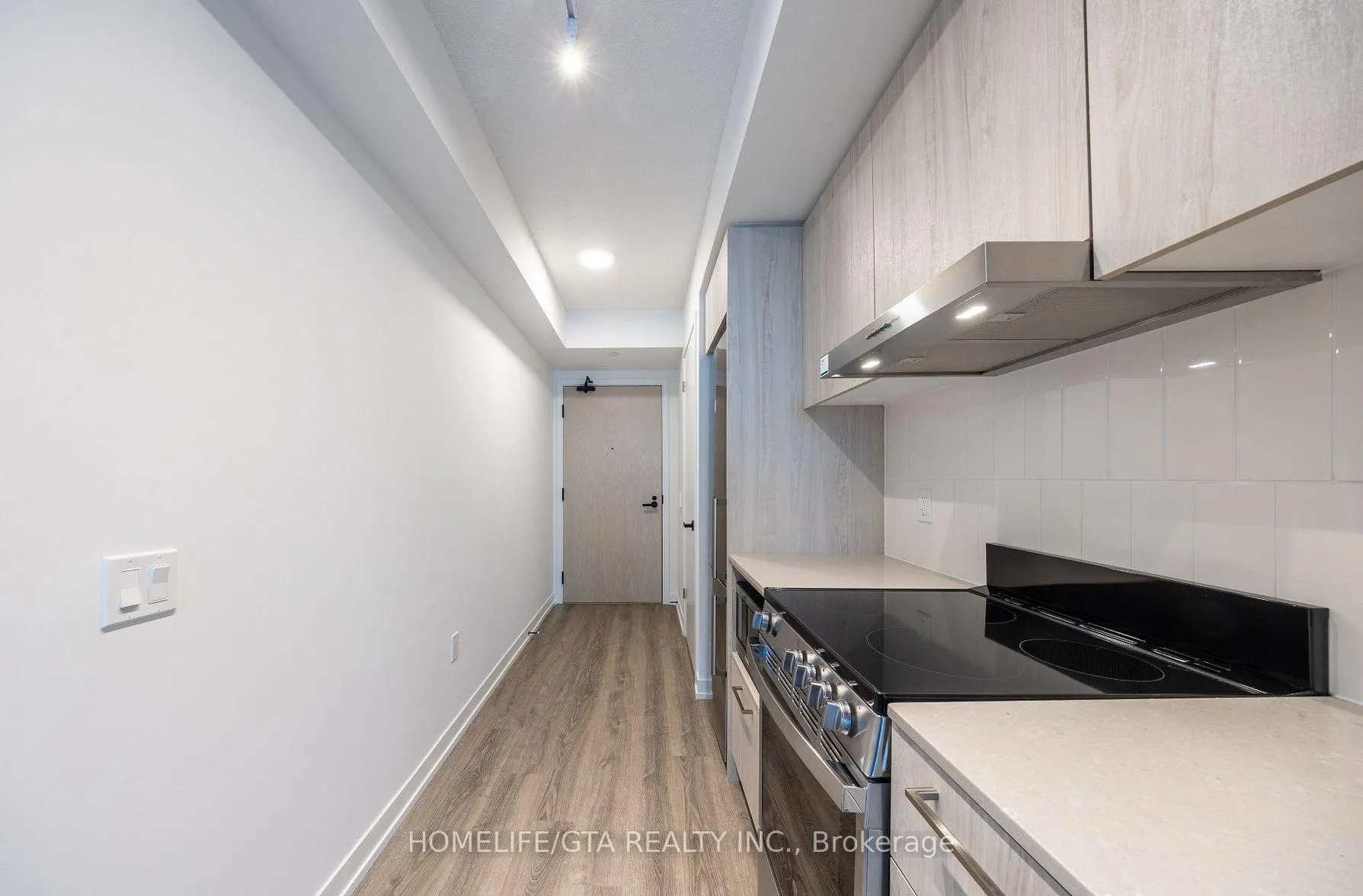 Photo 3 of Unit 1002, 195 Commerce Street, Vaughan, Vaughan Corporate Centre — HOMEH