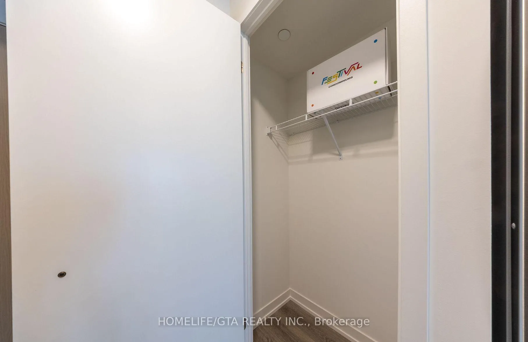 Photo 4 of Unit 1002, 195 Commerce Street, Vaughan, Vaughan Corporate Centre — HOMEH