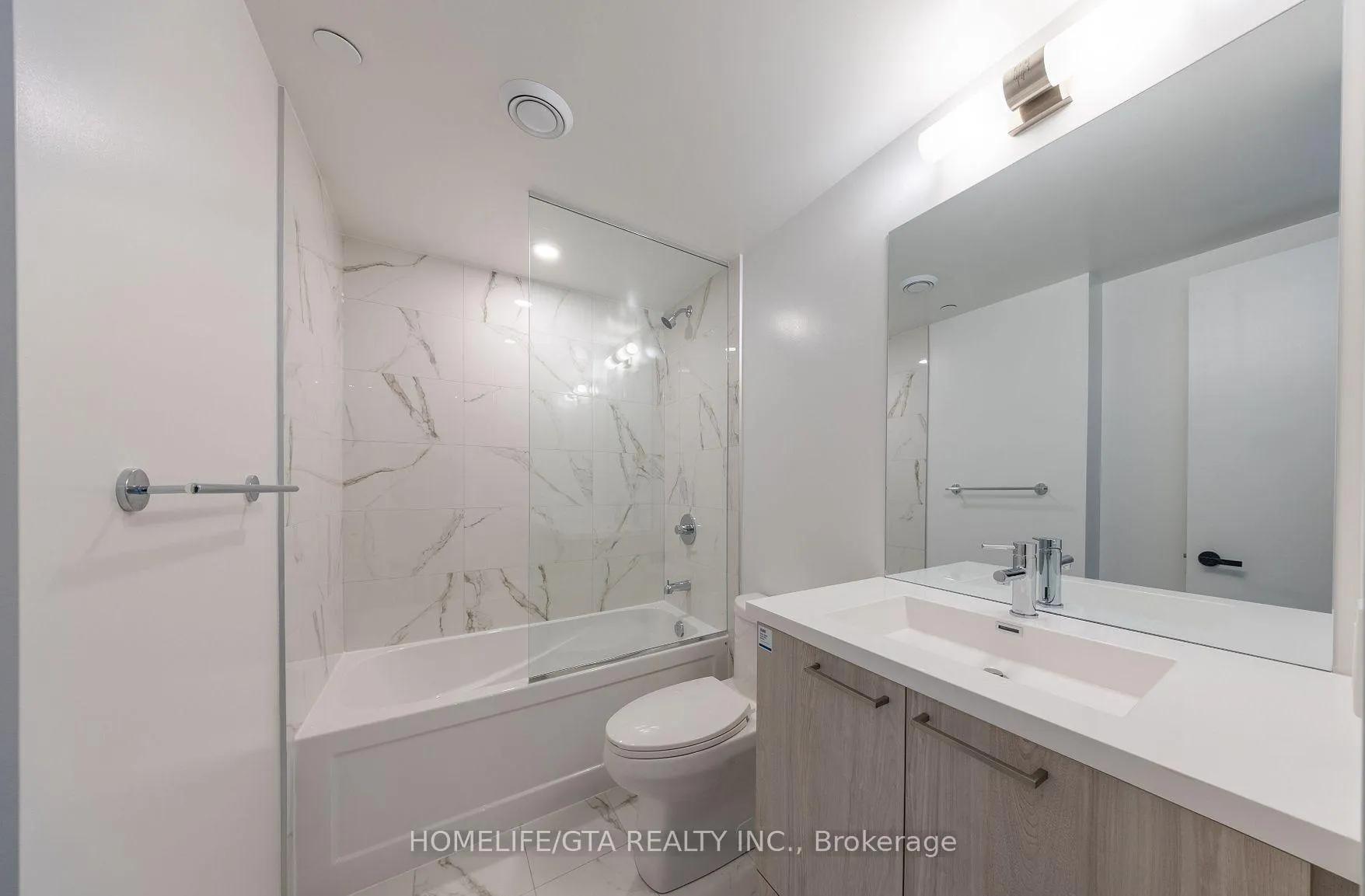 Photo 11 of Unit 1002, 195 Commerce Street, Vaughan, Vaughan Corporate Centre — HOMEH