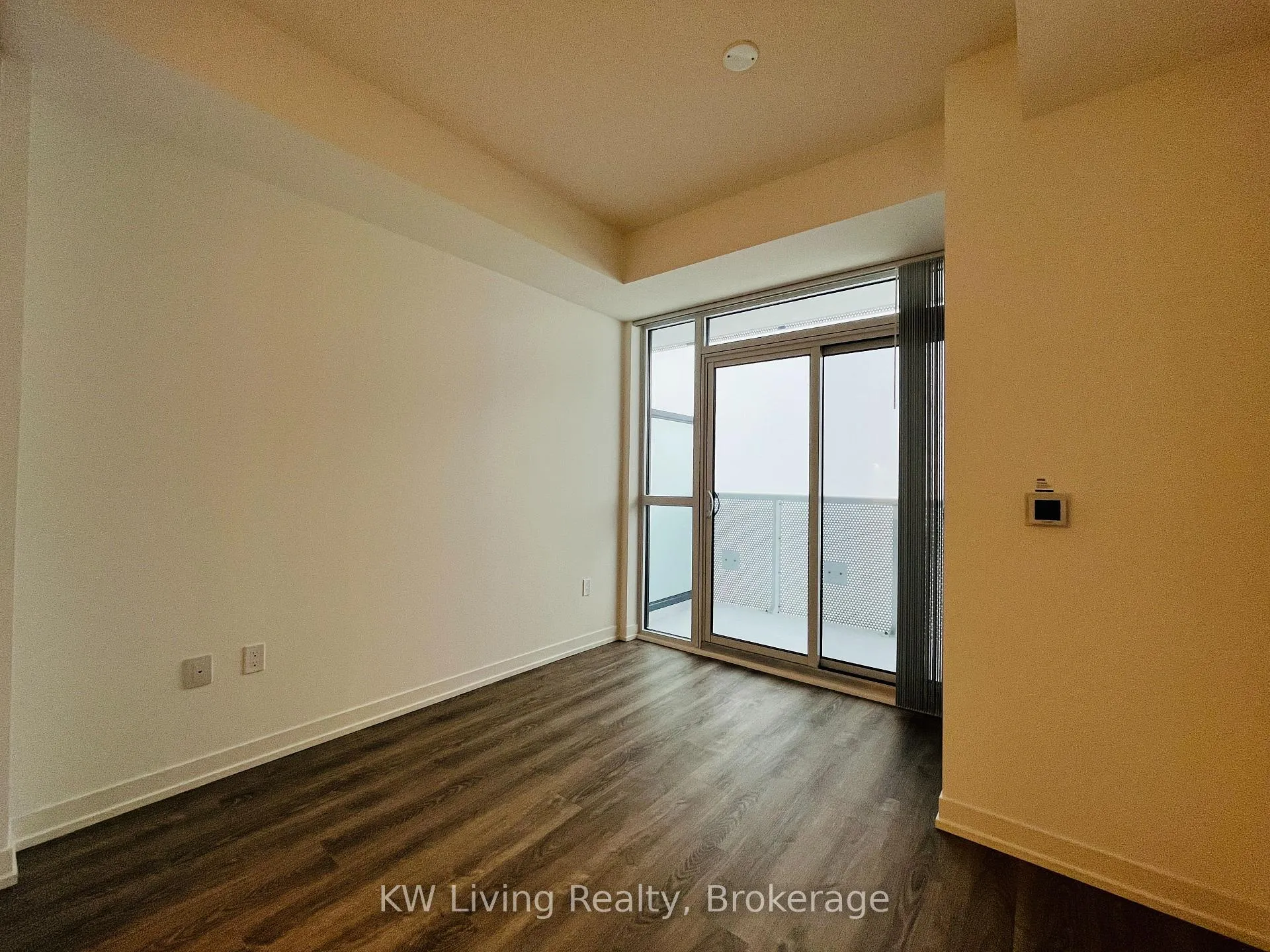 Photo 7 of Unit 5907, 8 Interchange Way, Vaughan, Vaughan Corporate Centre — HOMEH