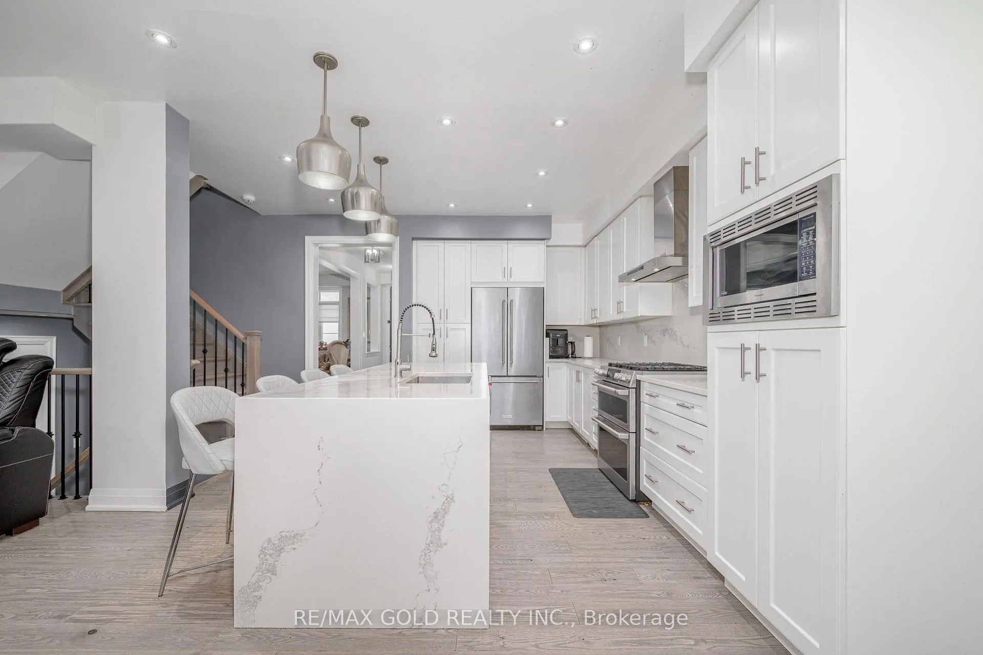 Photo 10 of 9 Clutterbuck Lane, Ajax, Northwest Ajax — HOMEH