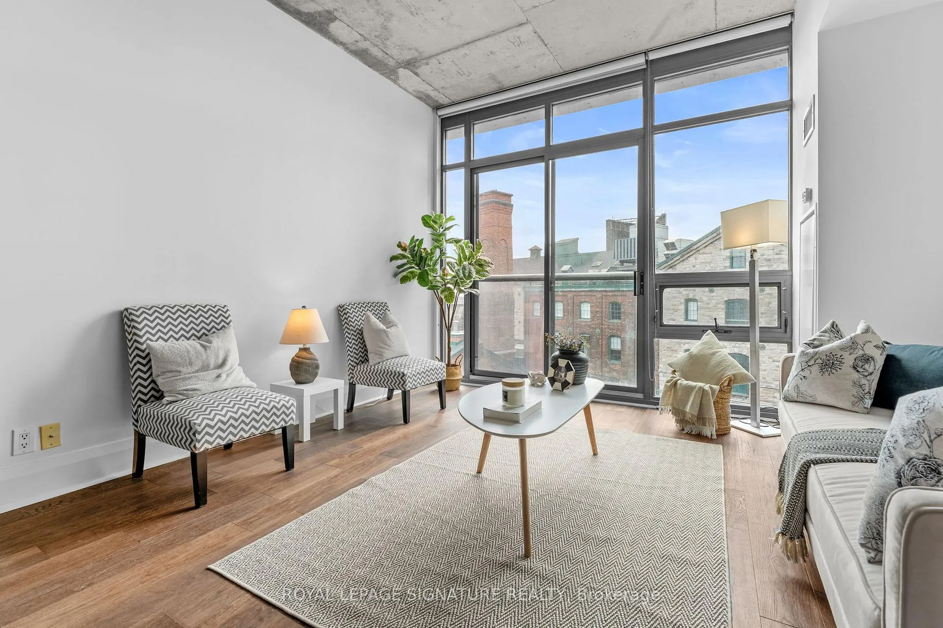 Photo 1 of Unit 517, 33 Mill Street, Toronto, Waterfront Communities — HOMEH