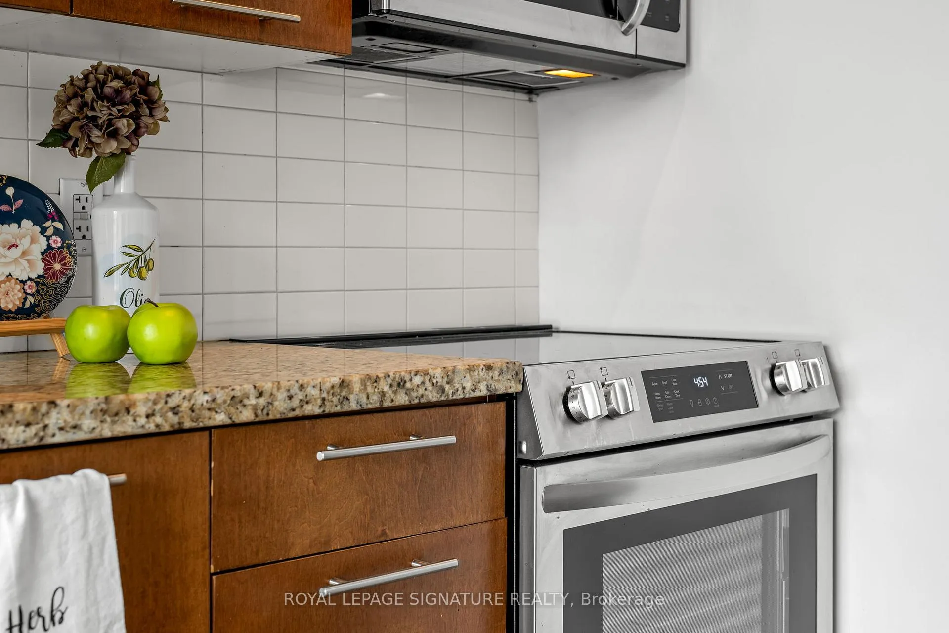 Photo 29 of Unit 517, 33 Mill Street, Toronto, Waterfront Communities — HOMEH