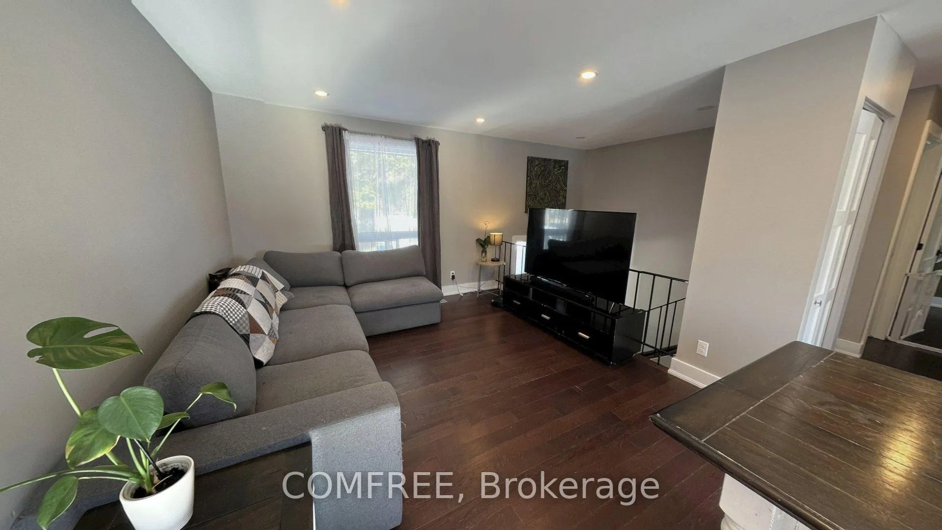 Photo 4 of 541 Mclachlin Road, McNab/Braeside, Mcnab/Braeside Twps — HOMEH