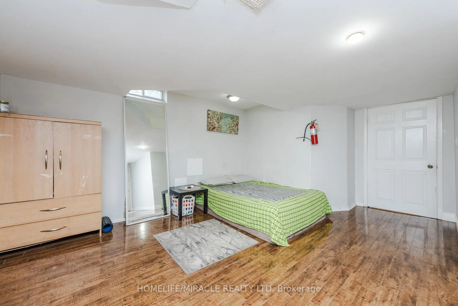 Photo 17 of 28 Iverson Drive, Brampton, Credit Valley — HOMEH