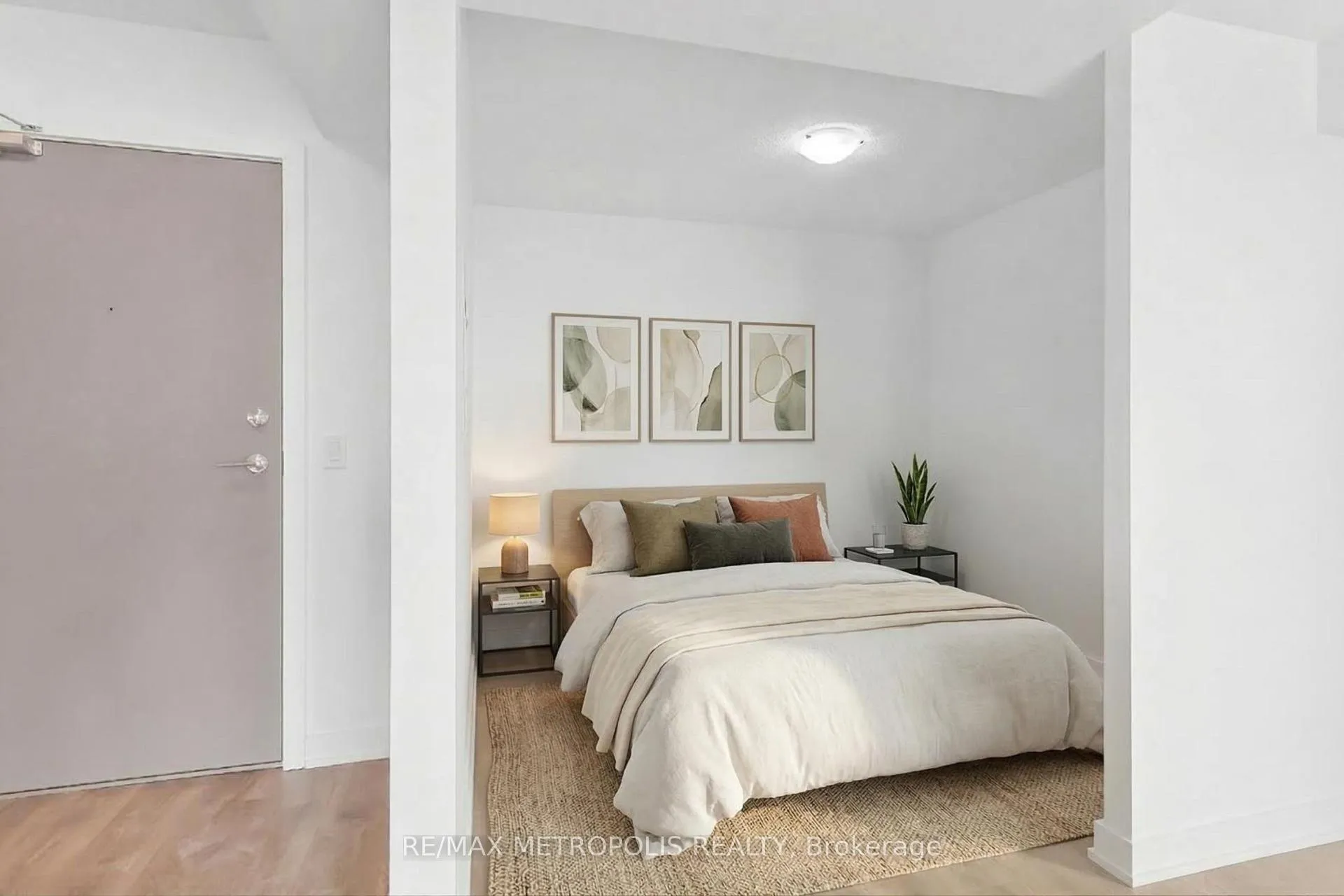 Photo 7 of Unit 707, 1010 Sandy Beach Road, Pickering, Bay Ridges — HOMEH