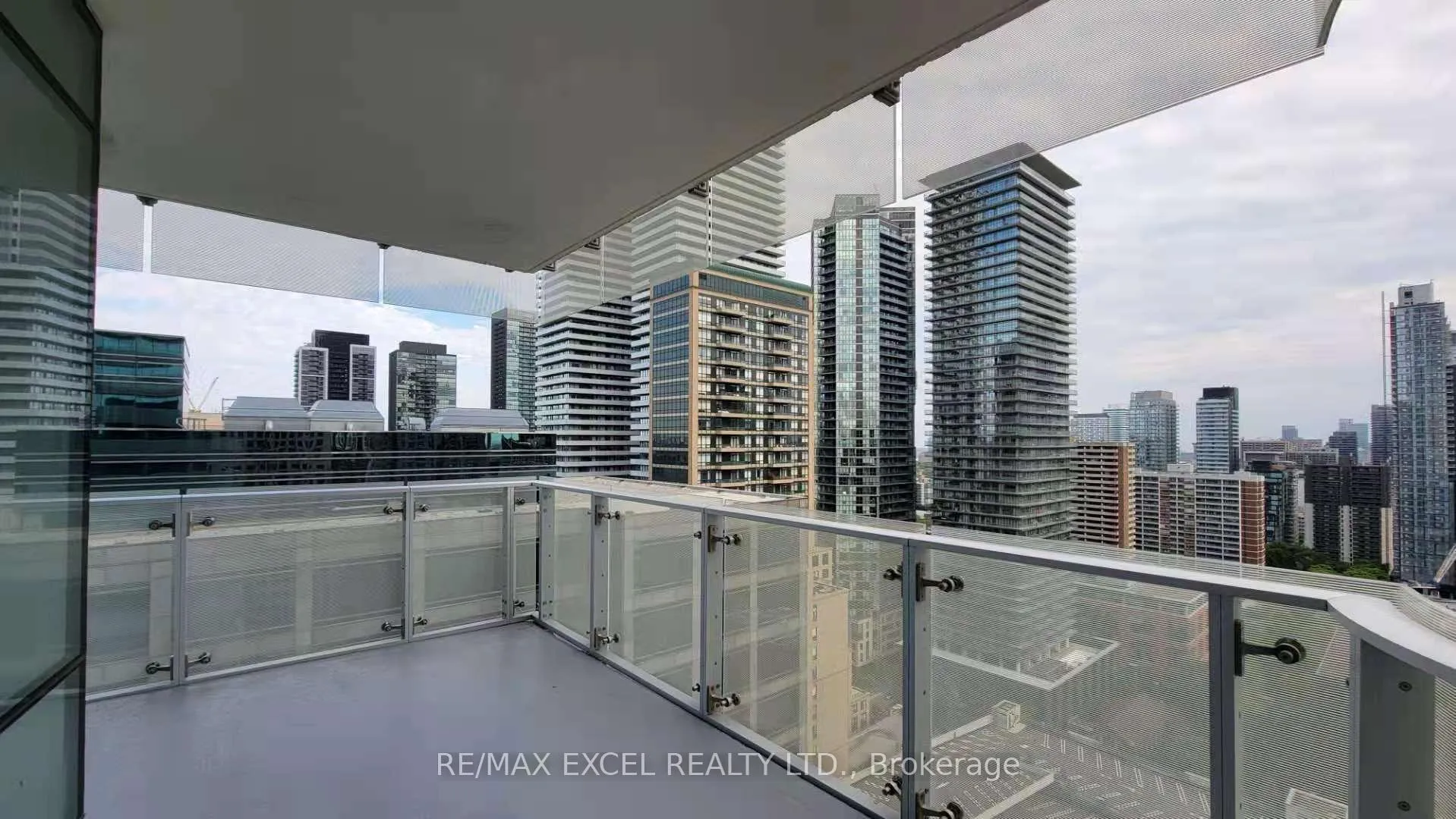 Photo 12 of Unit 2004, 1 Bloor Street E, Toronto, Church-Yonge Corridor — HOMEH