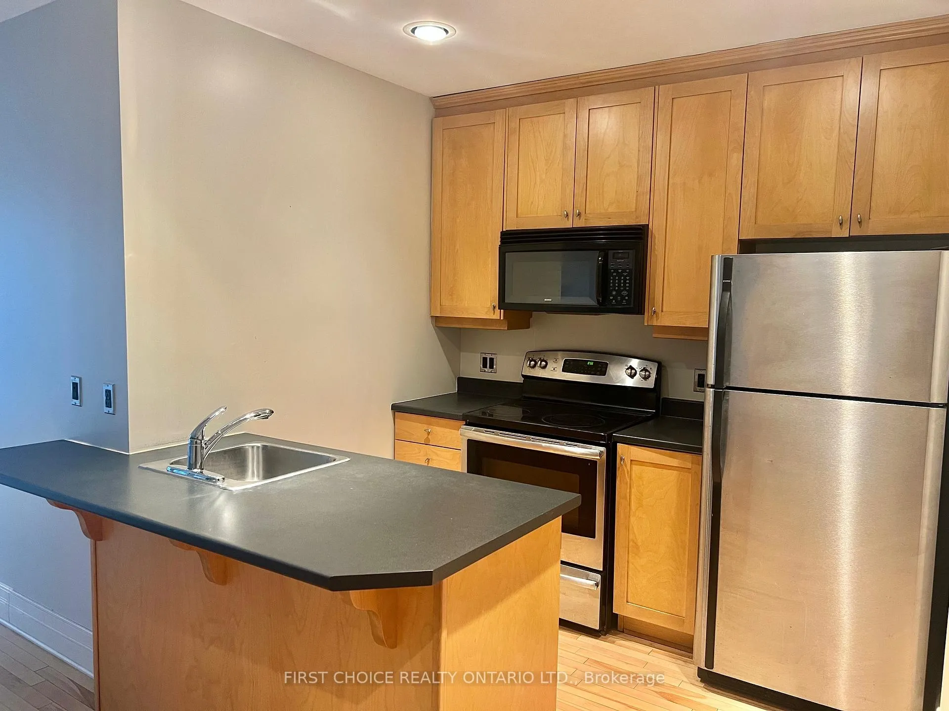 Photo 6 of Unit 805, 375 Lisgar Street, Ottawa, Ottawa Centre — HOMEH