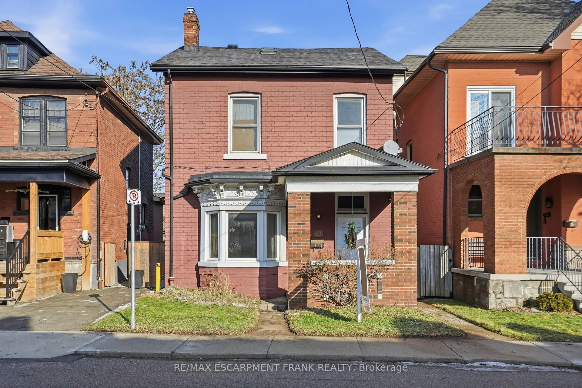 Photo 5 of 24 Florence Street, Hamilton, Strathcona — HOMEH