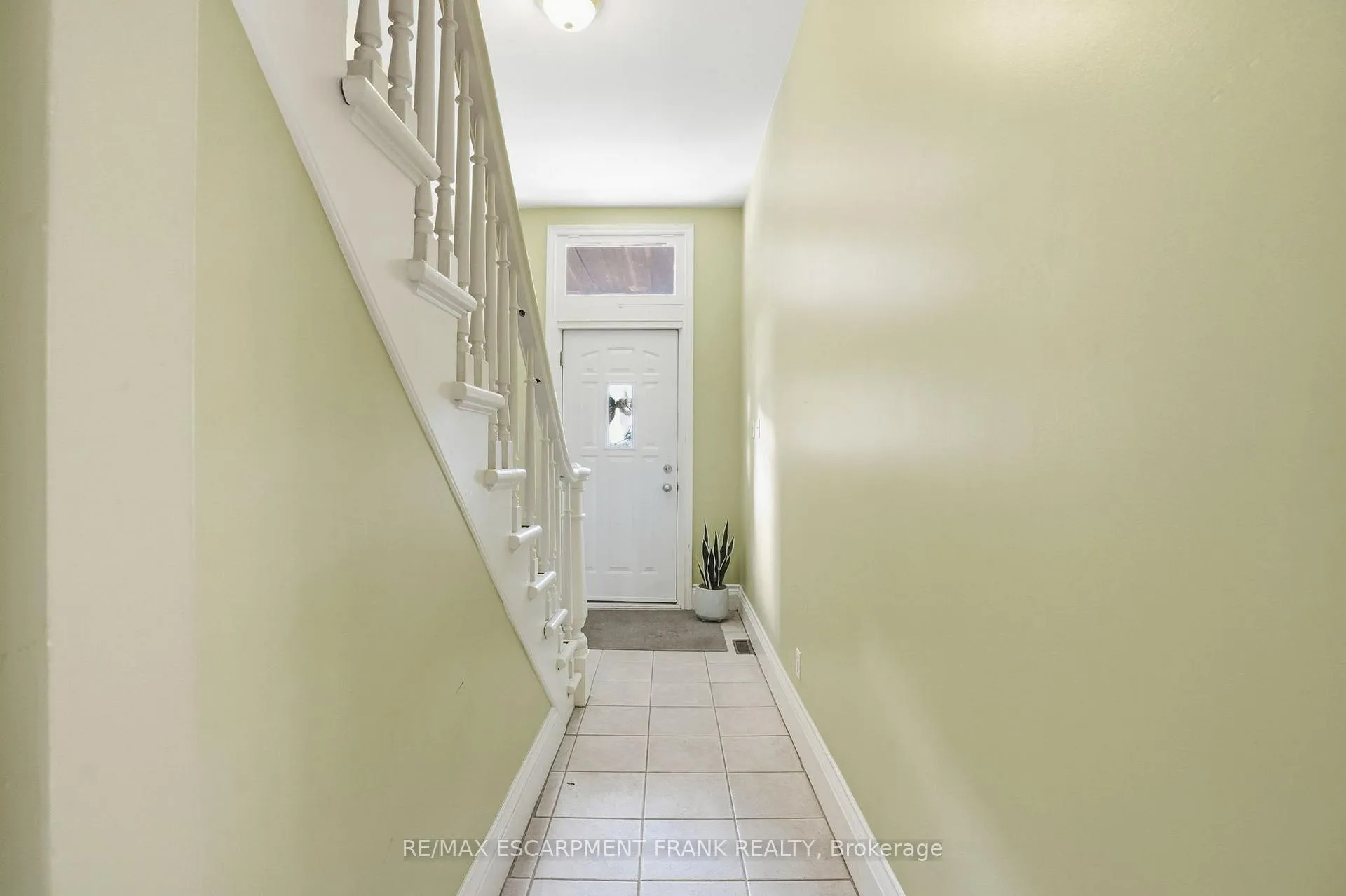 Photo 12 of 24 Florence Street, Hamilton, Strathcona — HOMEH