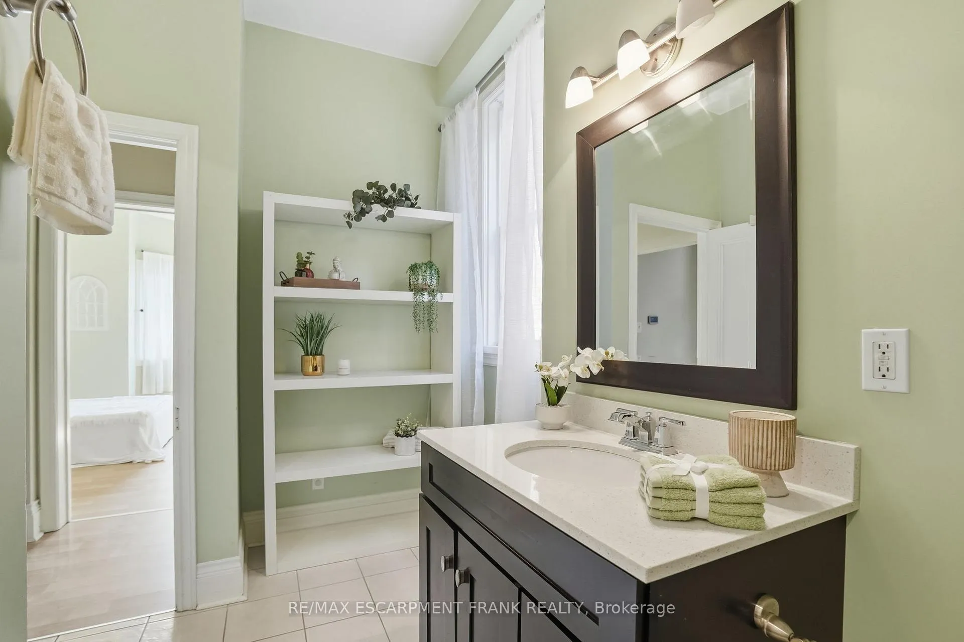 Photo 23 of 24 Florence Street, Hamilton, Strathcona — HOMEH