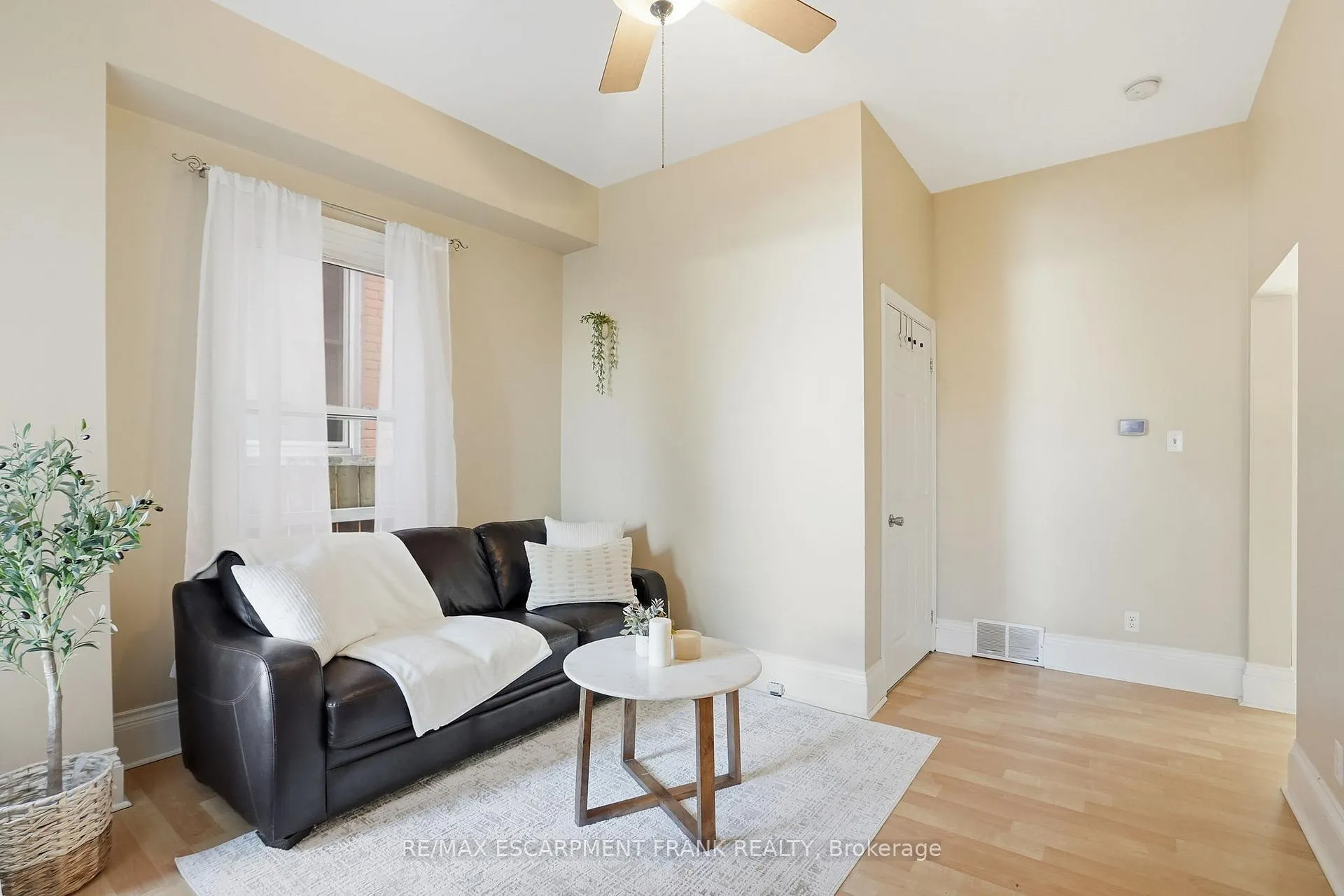 Photo 24 of 24 Florence Street, Hamilton, Strathcona — HOMEH