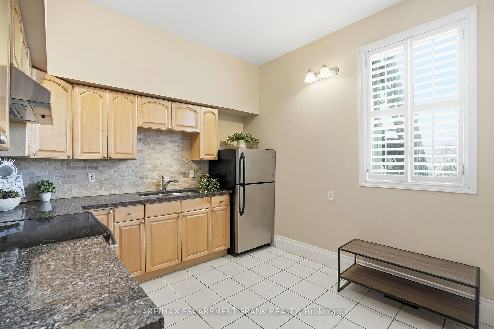 Photo 28 of 24 Florence Street, Hamilton, Strathcona — HOMEH