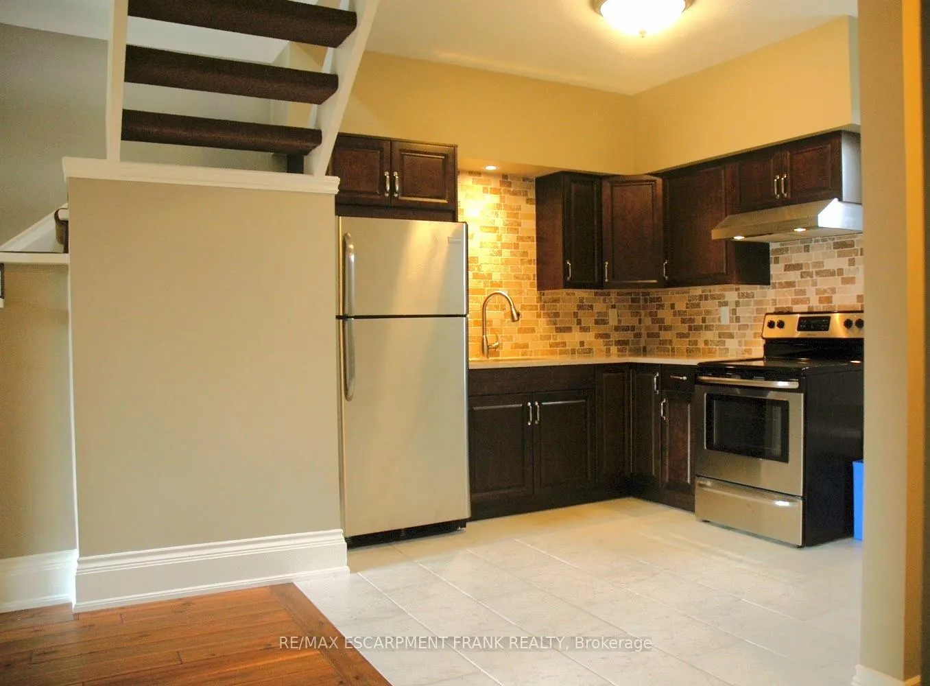 Photo 34 of 24 Florence Street, Hamilton, Strathcona — HOMEH
