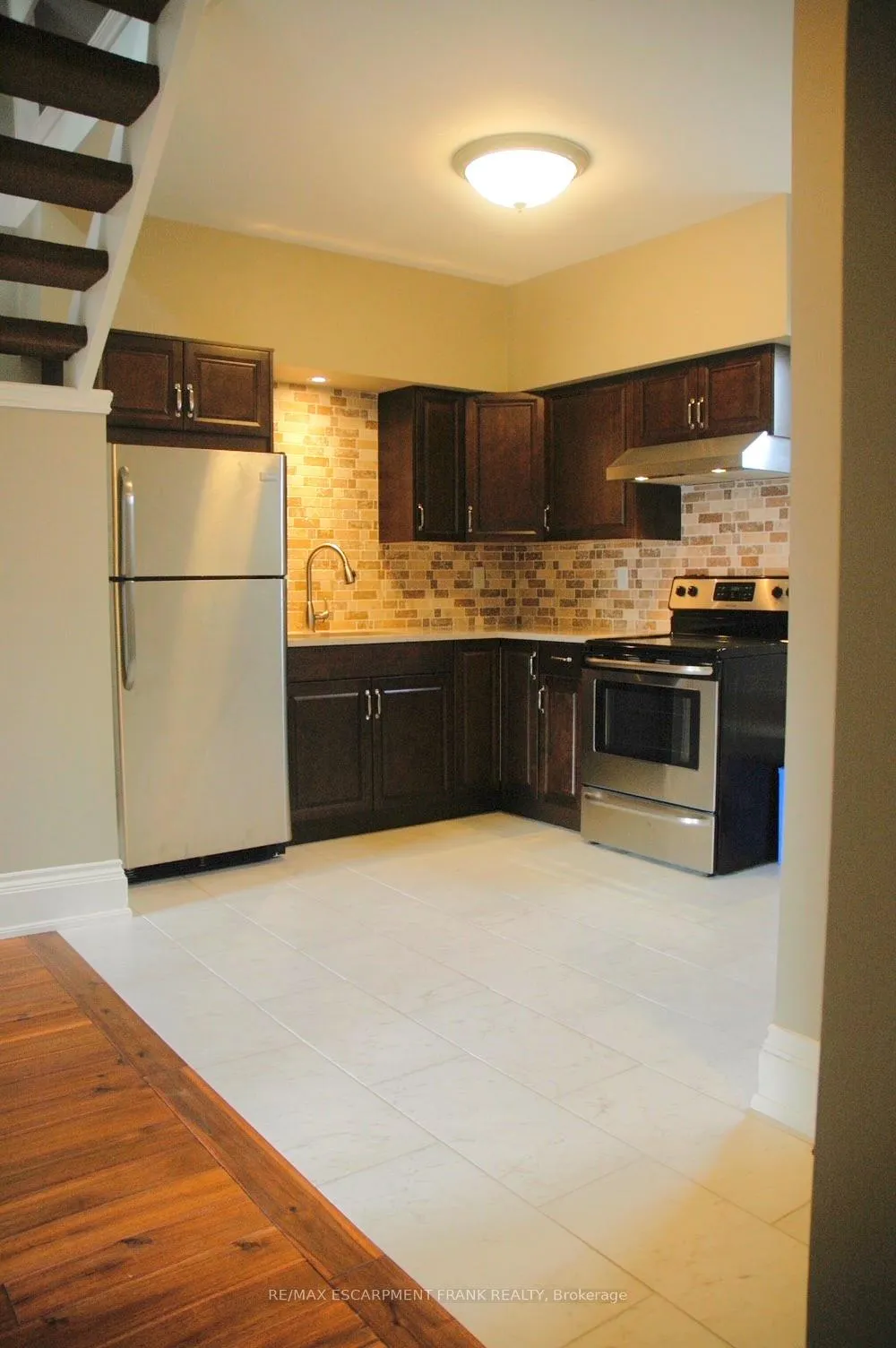 Photo 35 of 24 Florence Street, Hamilton, Strathcona — HOMEH