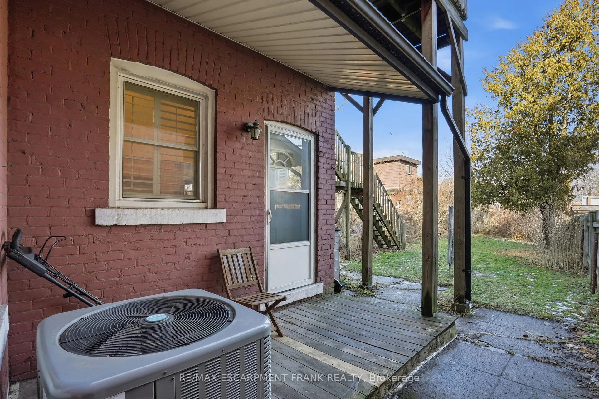 Photo 42 of 24 Florence Street, Hamilton, Strathcona — HOMEH