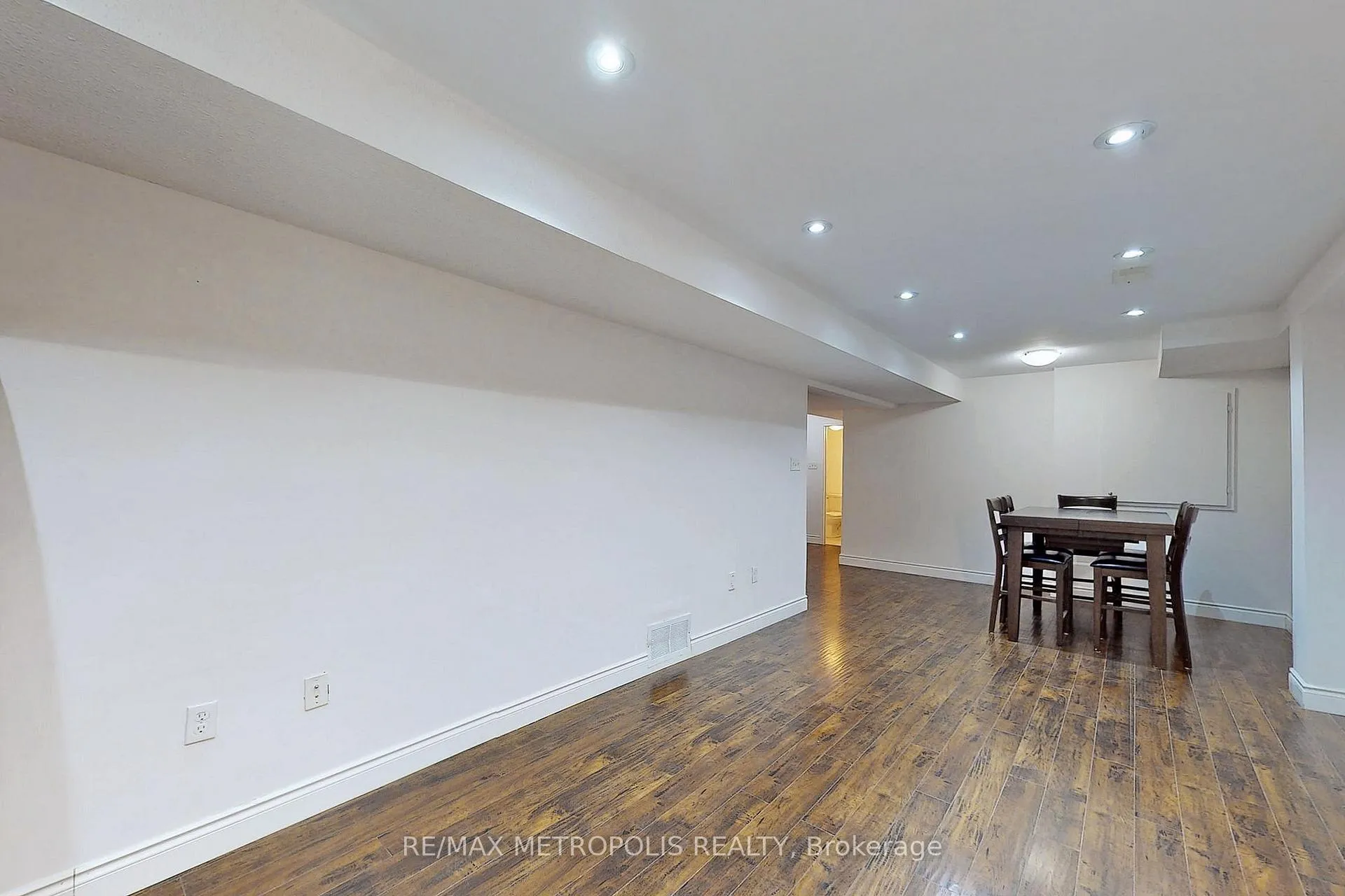 Photo 15 of Unit Lower, 2284 Whitewood Crescent, Innisfil, Alcona — HOMEH
