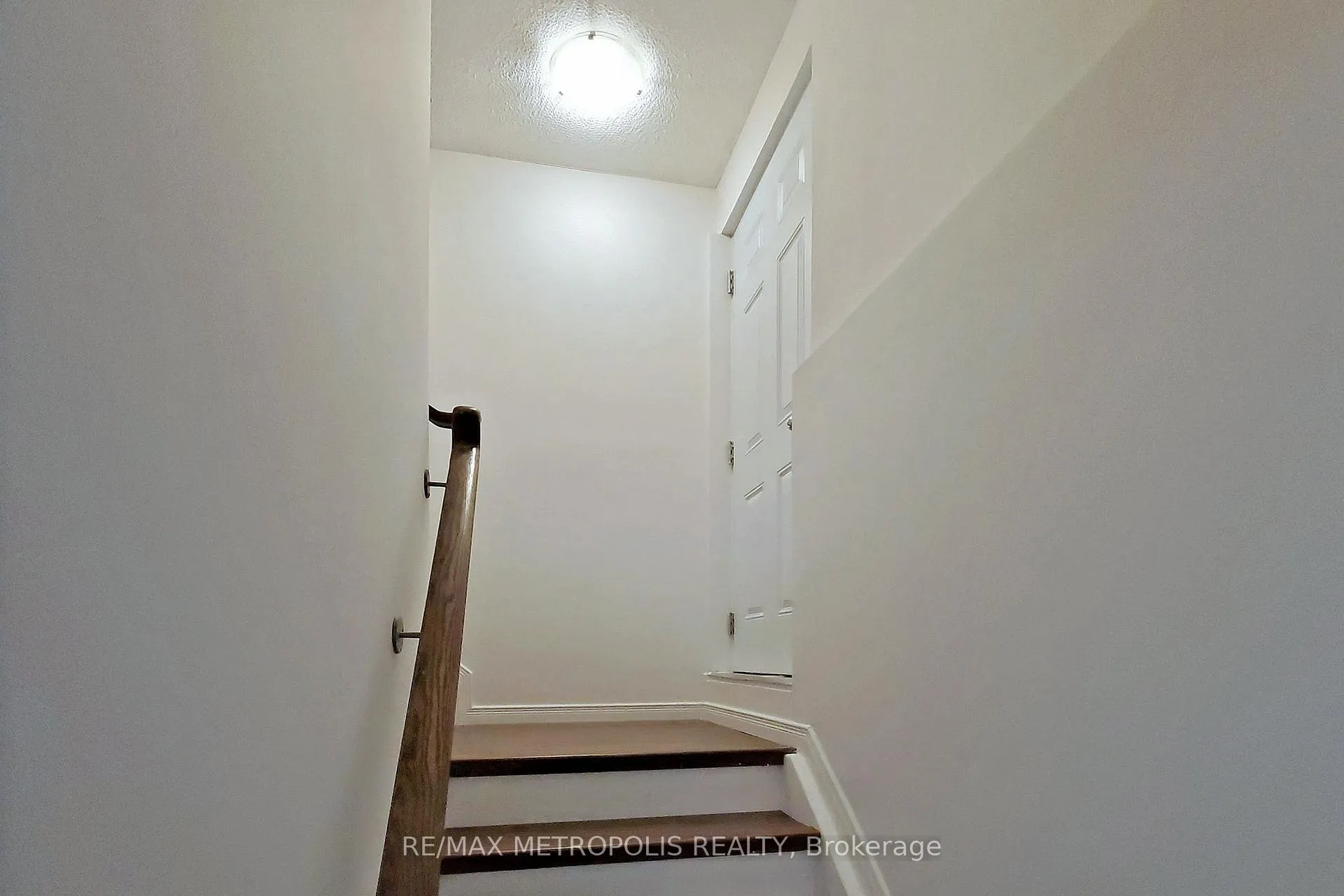 Photo 26 of Unit Lower, 2284 Whitewood Crescent, Innisfil, Alcona — HOMEH