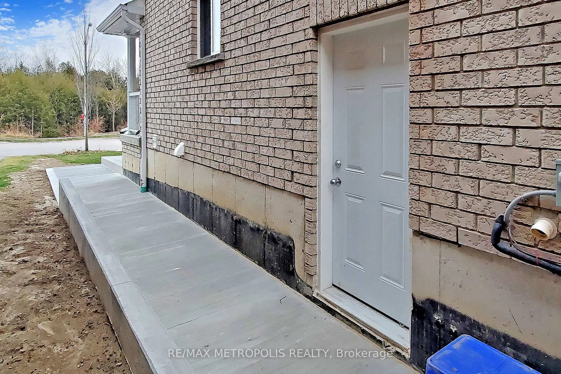 Photo 28 of Unit Lower, 2284 Whitewood Crescent, Innisfil, Alcona — HOMEH