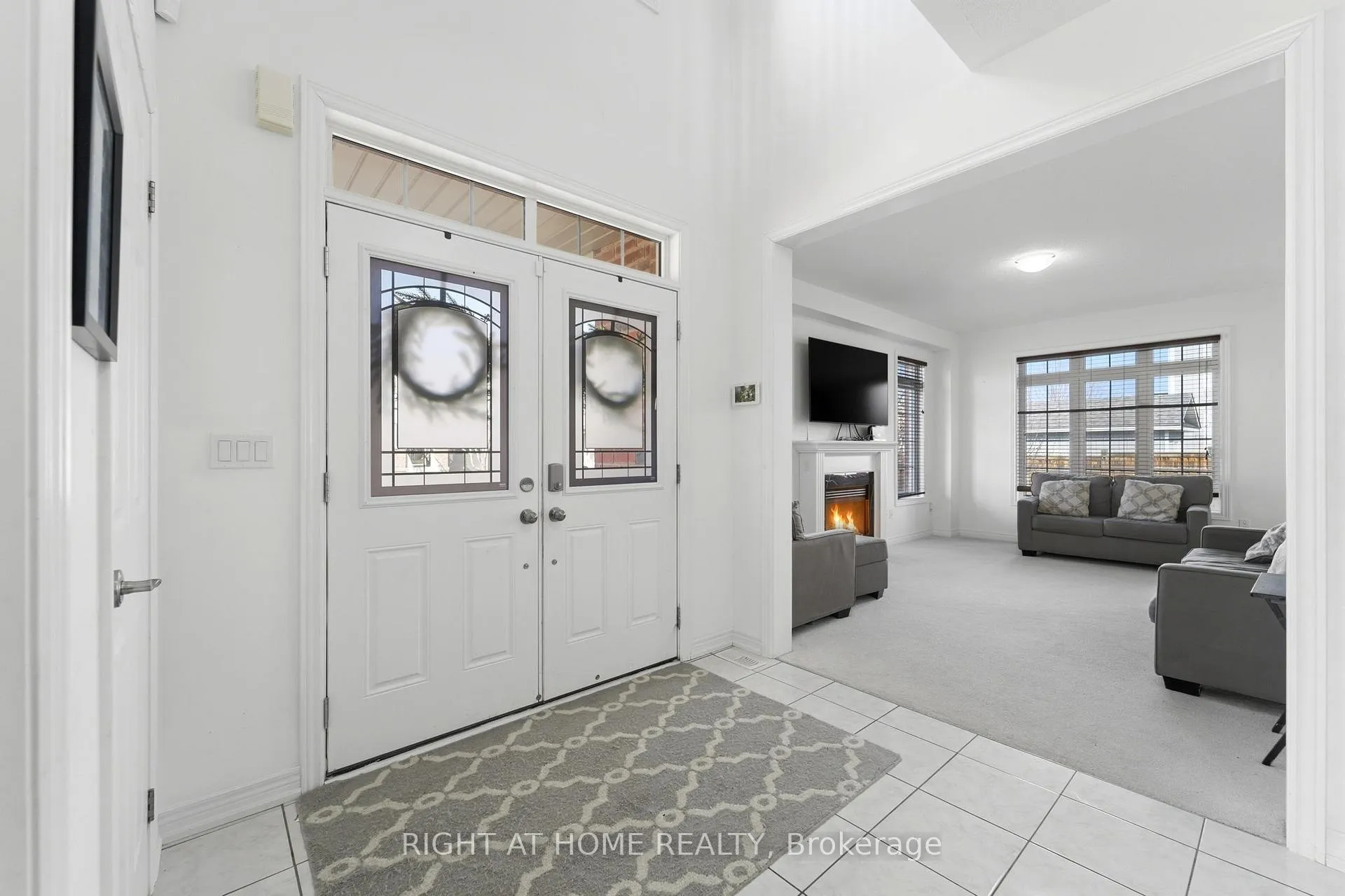 Photo 7 of 156 Mcdonald Crescent, Clarington, Newcastle — HOMEH