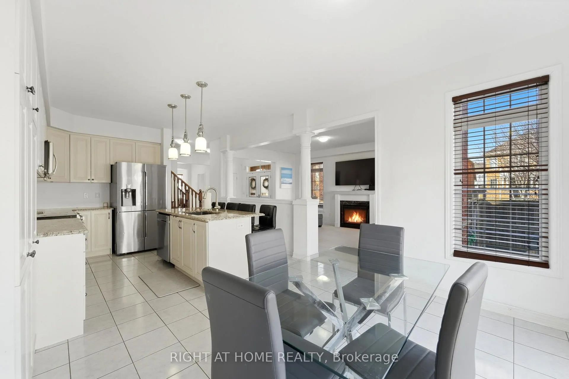 Photo 15 of 156 Mcdonald Crescent, Clarington, Newcastle — HOMEH